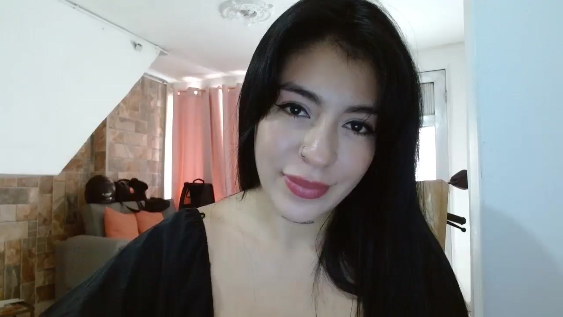 Gallery image thumbnail from yesicat's myfreecams stream on, 05/20/2025, 20:24 image 1 of 20
