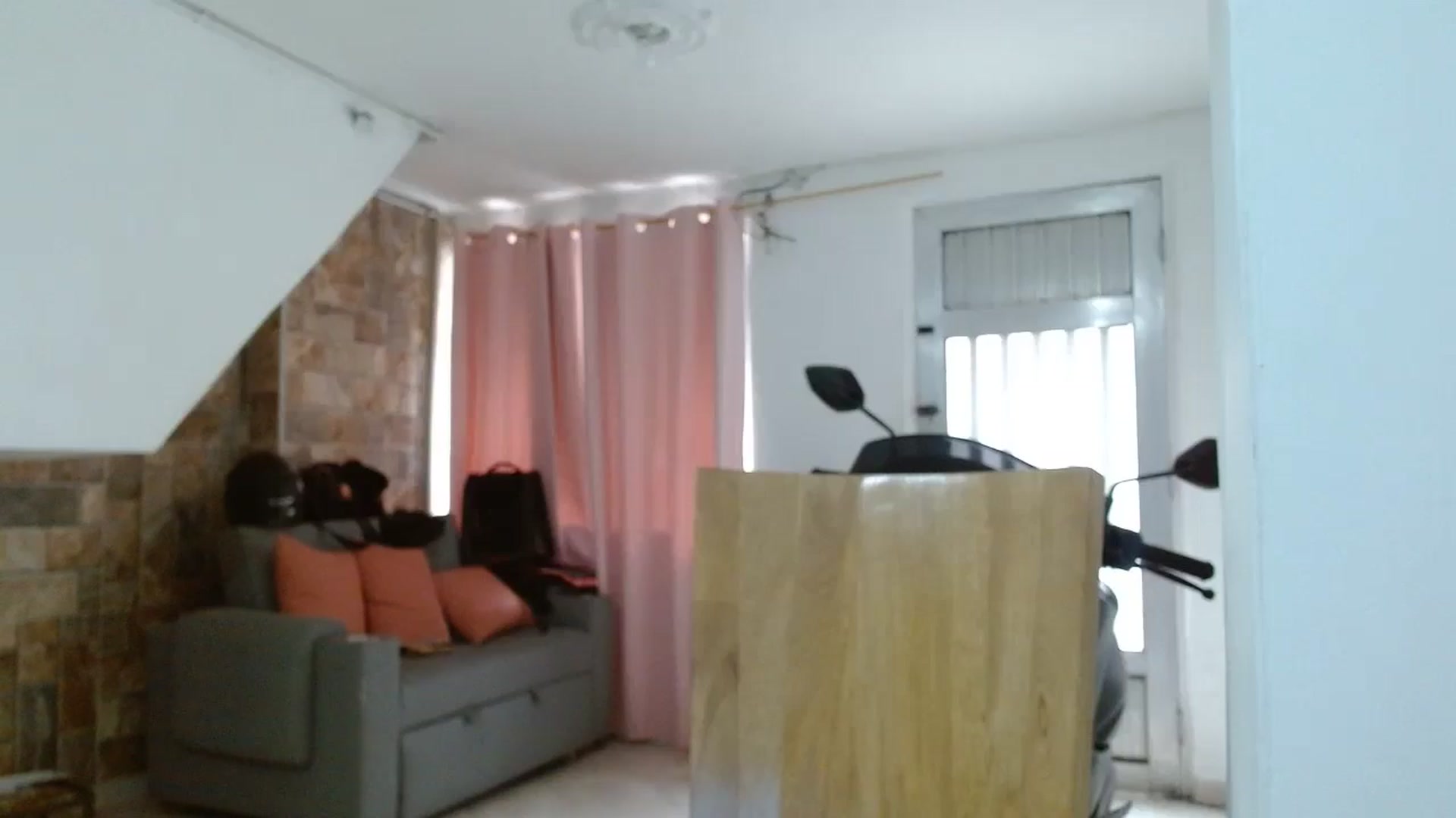 Gallery image thumbnail from yesicat's myfreecams stream on, 05/20/2025, 20:24 image 7 of 20