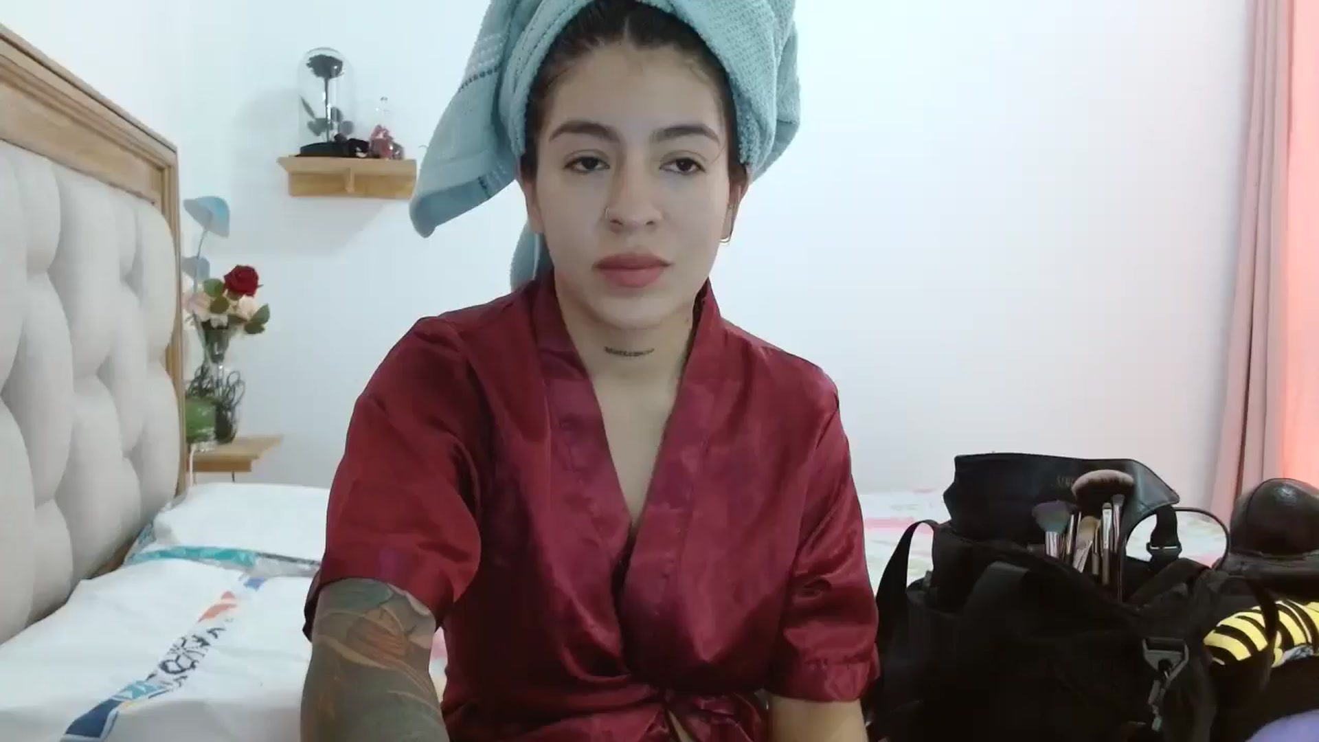Gallery image thumbnail from yesicat's myfreecams stream on, 07/27/2025, 18:44 image 1 of 20