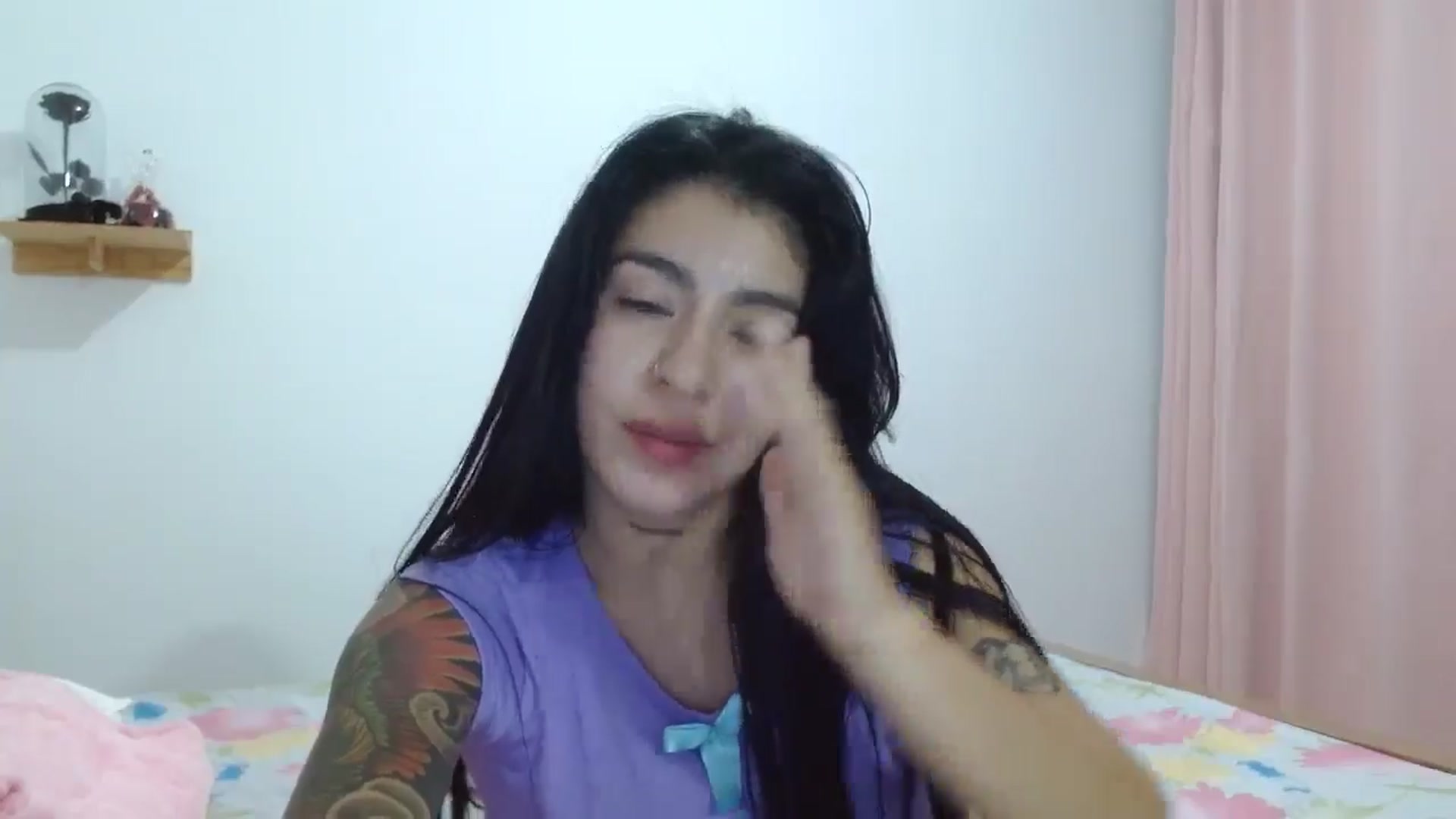Gallery image thumbnail from yesicat's myfreecams stream on, 07/29/2025, 05:00 image 20 of 20