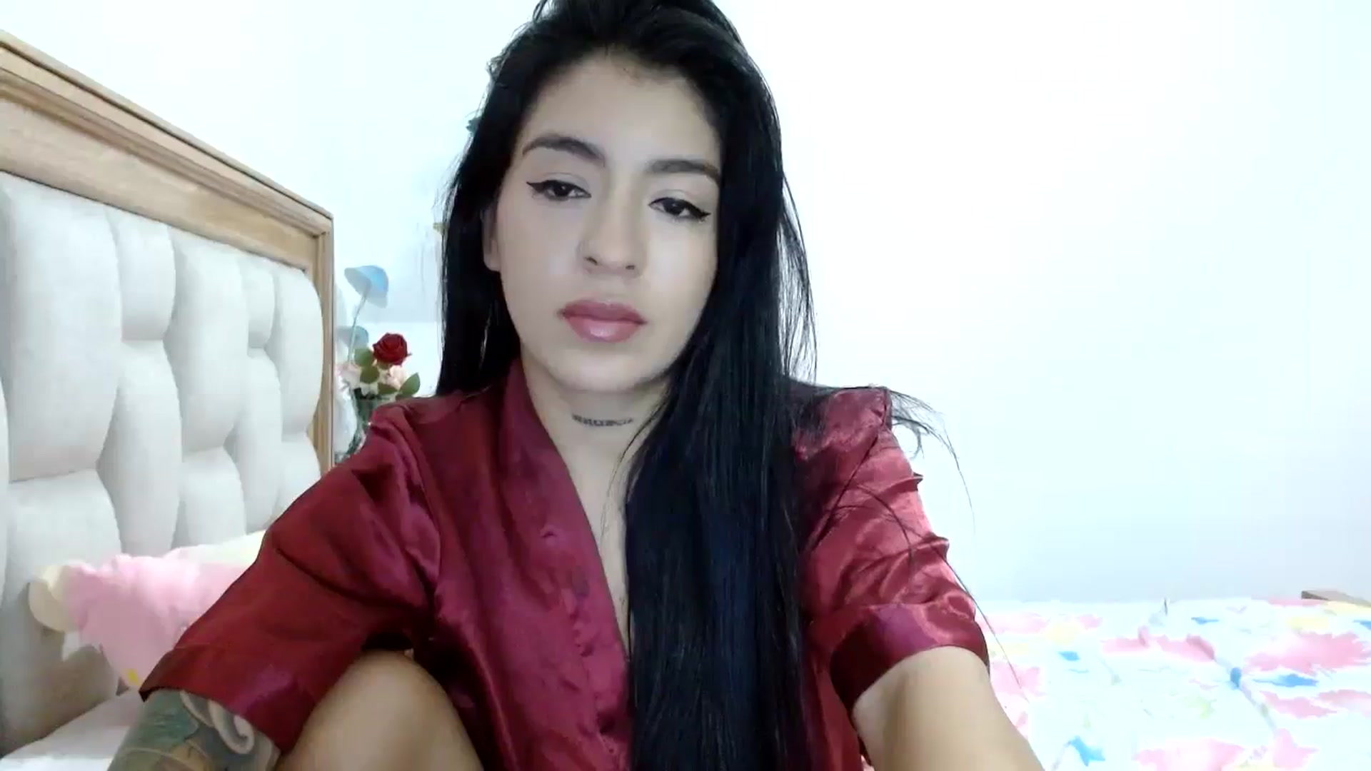 Gallery image thumbnail from yesicat's myfreecams stream on, 07/30/2025, 23:01 image 16 of 20