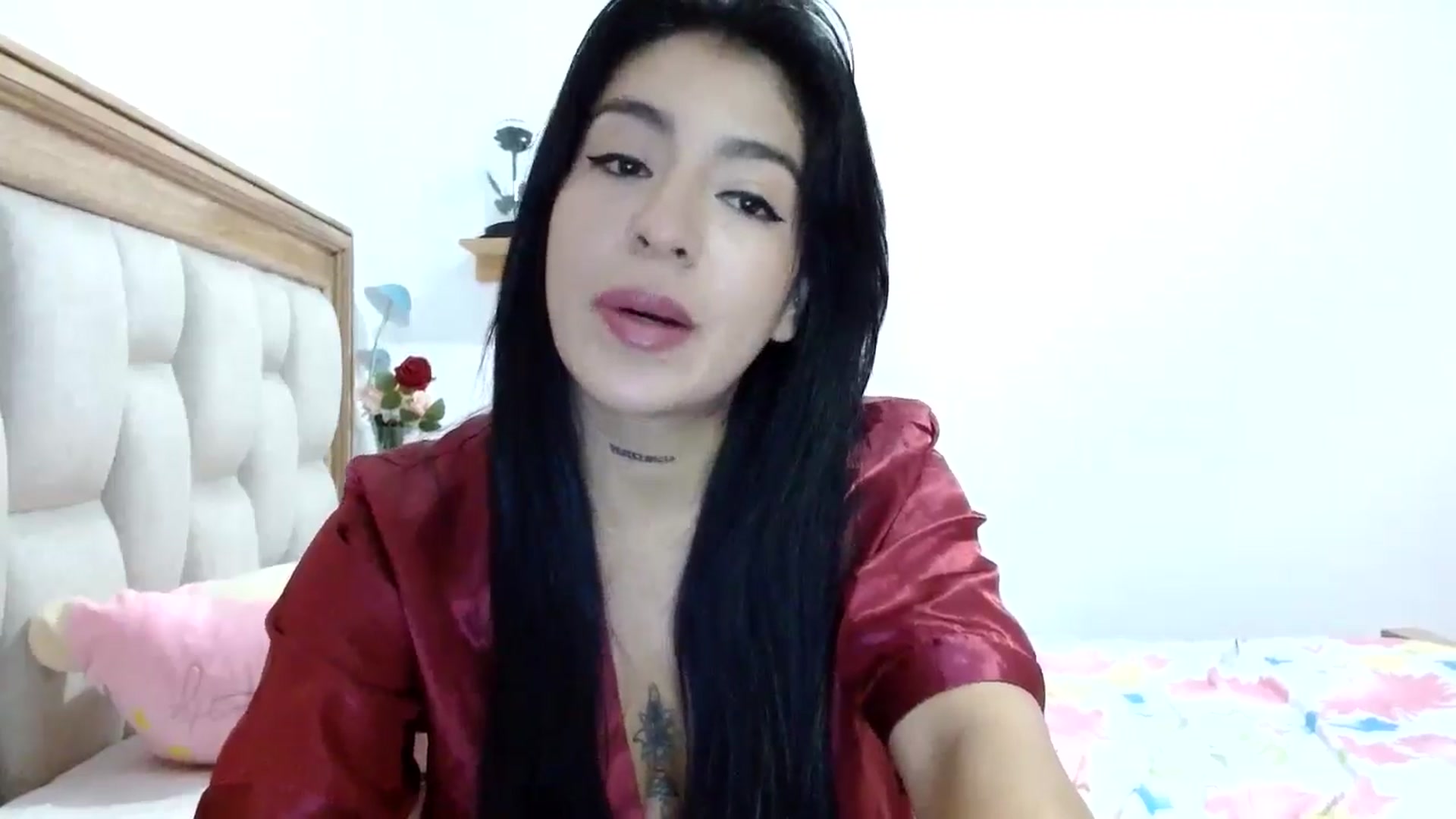 Gallery image thumbnail from yesicat's myfreecams stream on, 07/30/2025, 23:01 image 9 of 20