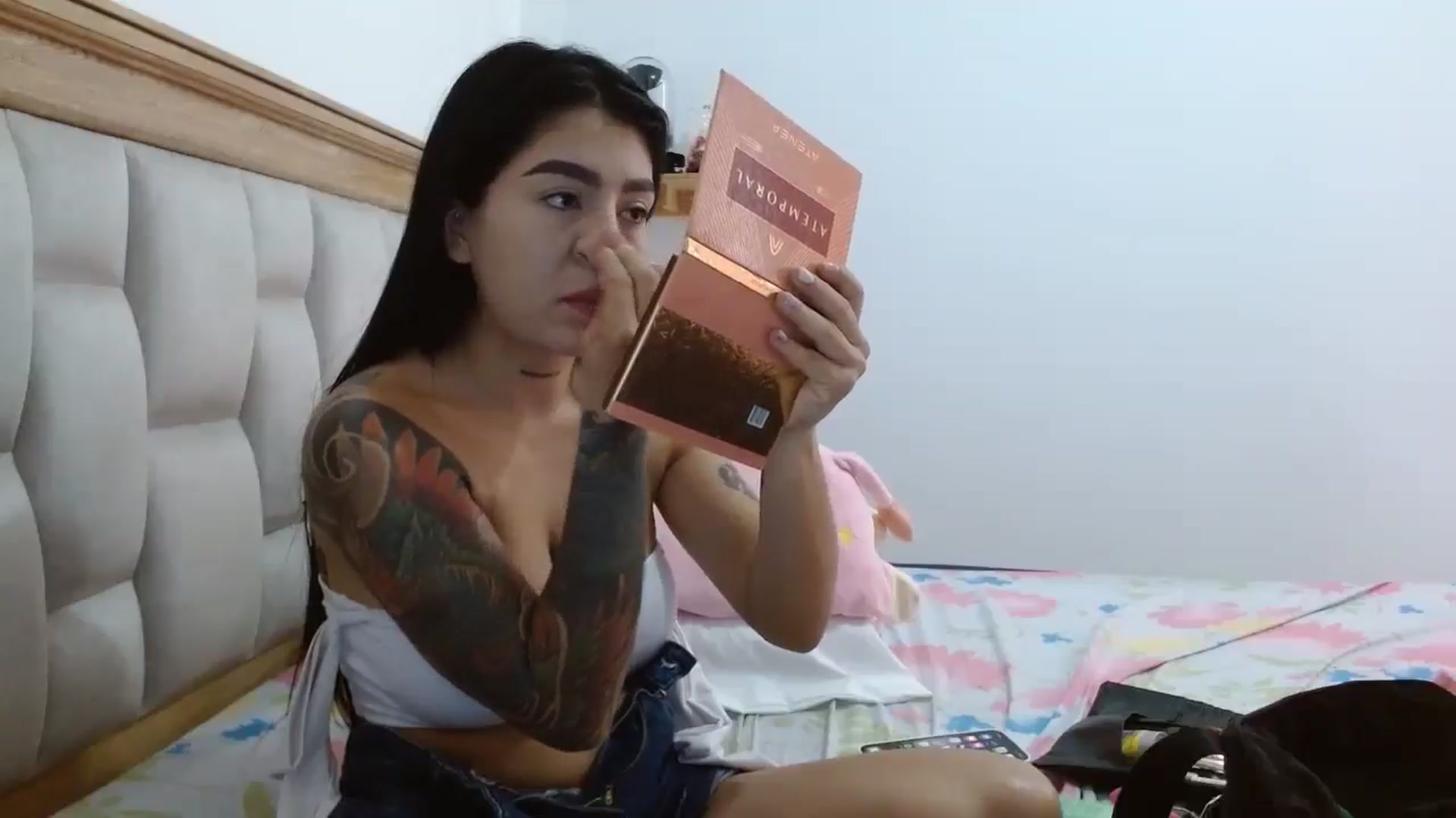 Gallery image thumbnail from yesicat's myfreecams stream on, 07/31/2025, 16:34 image 6 of 20