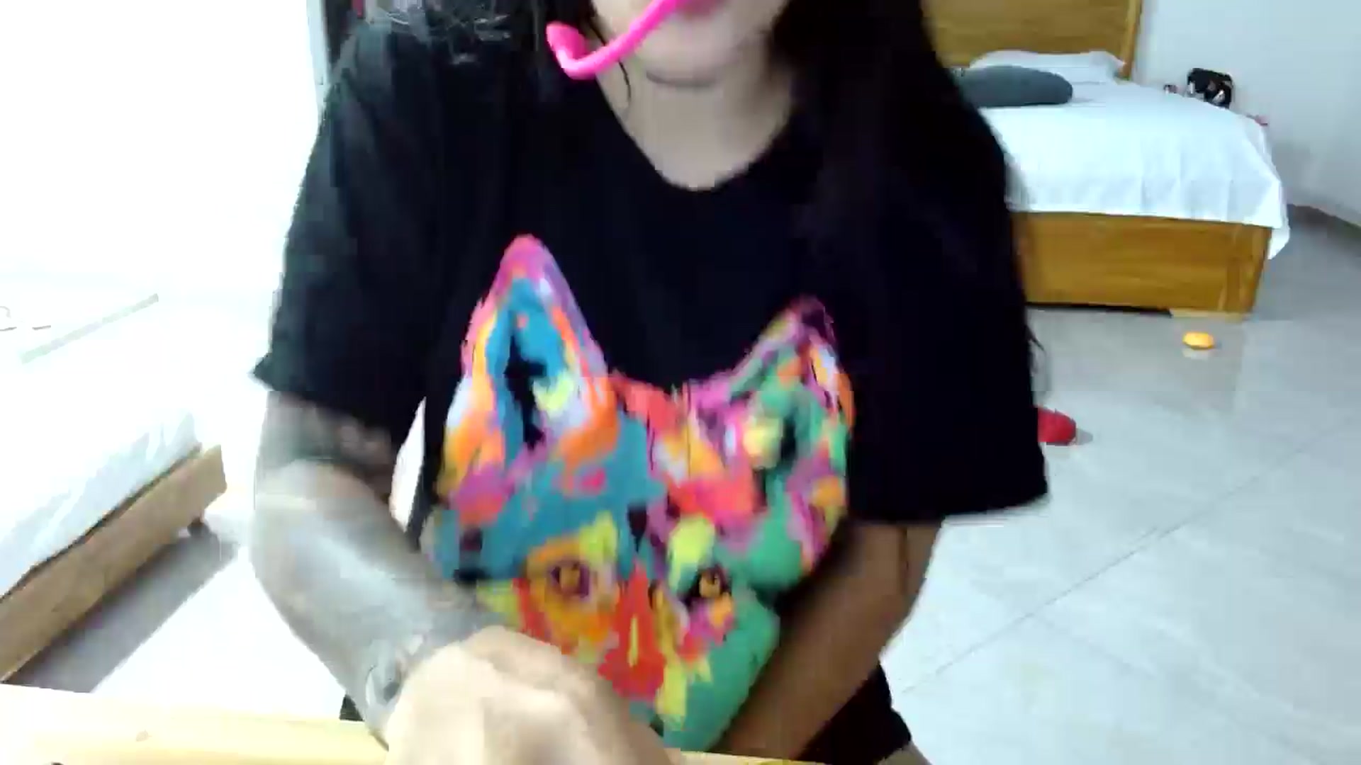 Gallery image thumbnail from yesicat's myfreecams stream on, 08/06/2025, 03:57 image 6 of 20