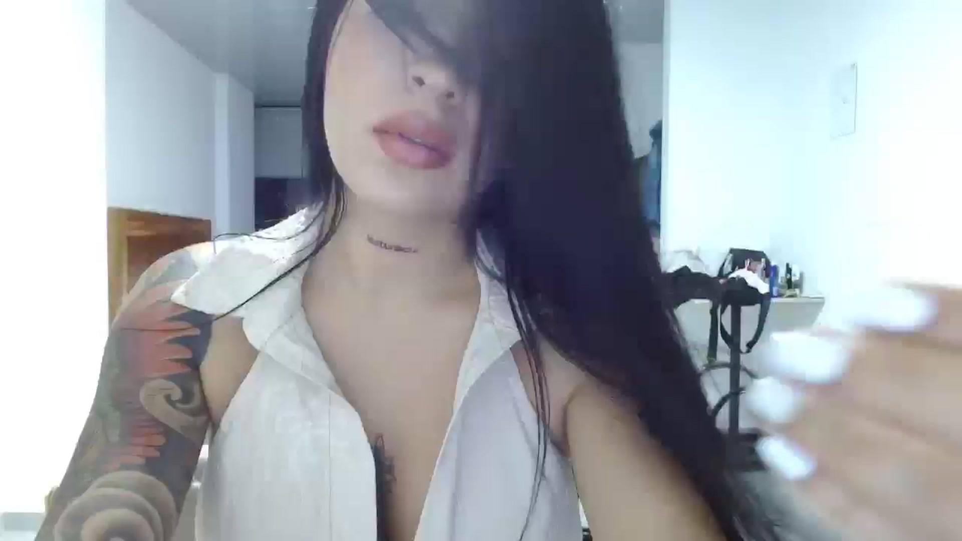 Gallery image thumbnail from yesicat's myfreecams stream on, 08/10/2025, 24:37 image 1 of 20