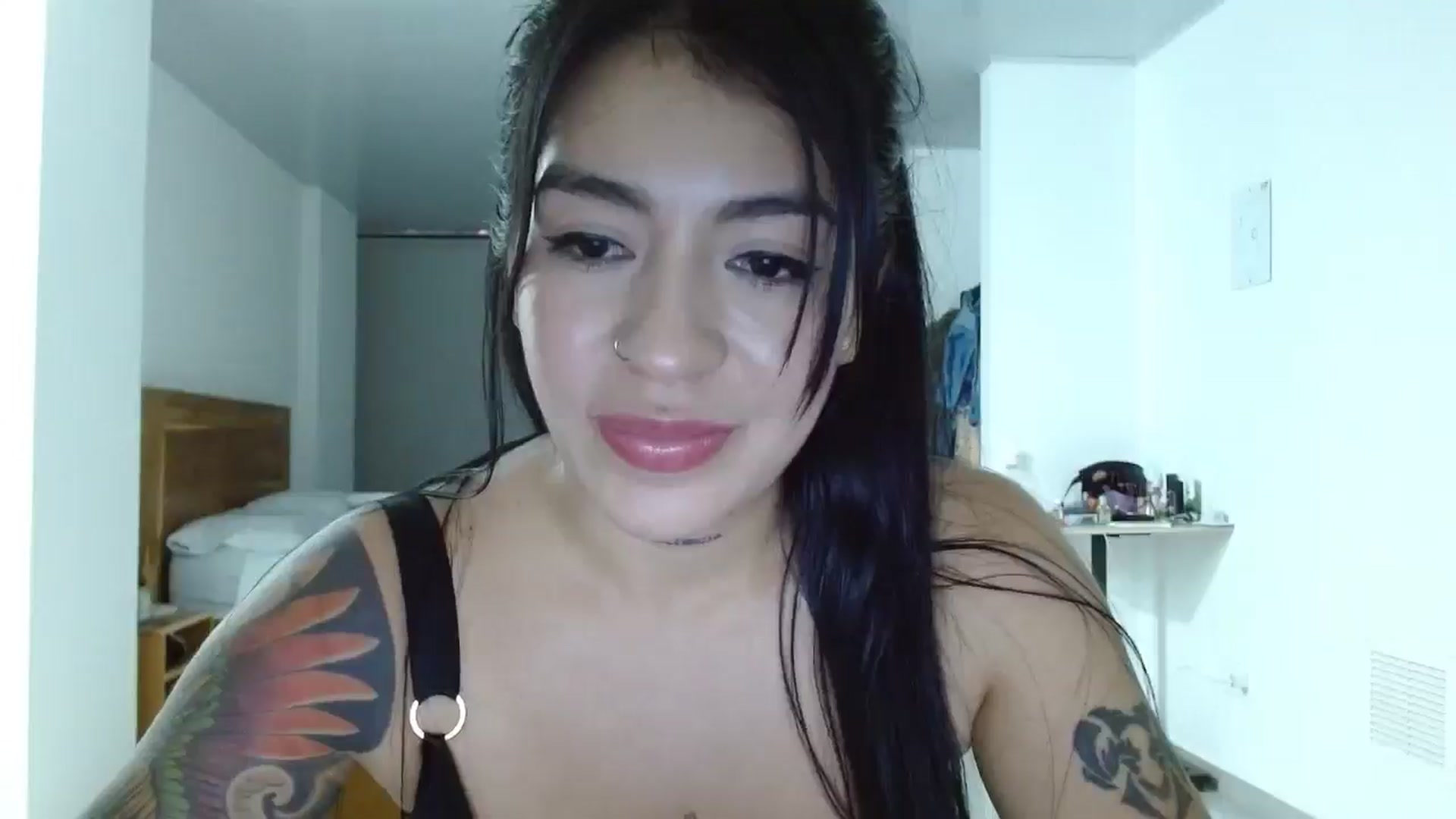 Gallery image thumbnail from yesicat's myfreecams stream on, 08/11/2025, 24:07 image 13 of 20