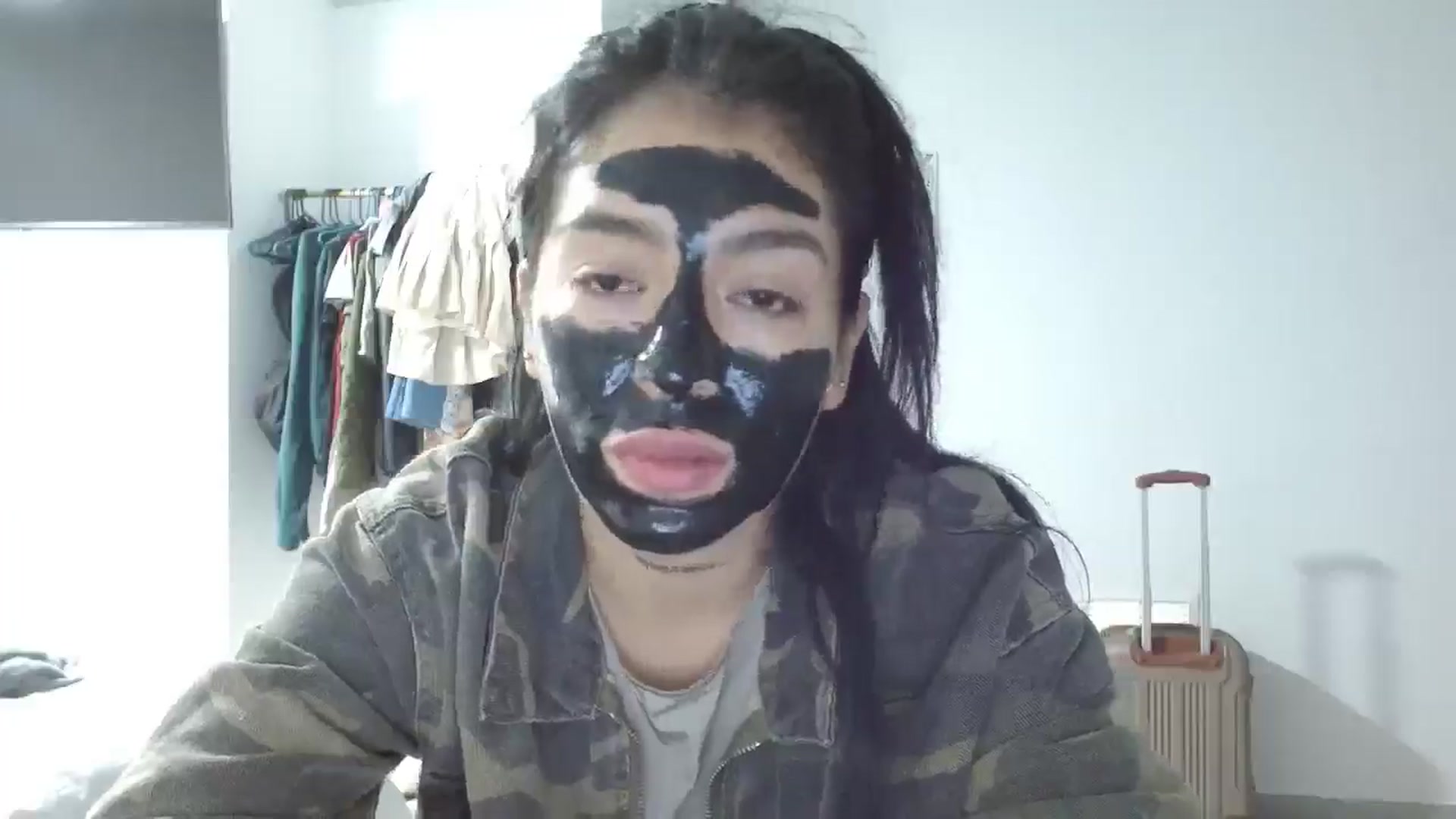 Gallery image thumbnail from yesicat's myfreecams stream on, 08/18/2025, 03:26 image 3 of 20