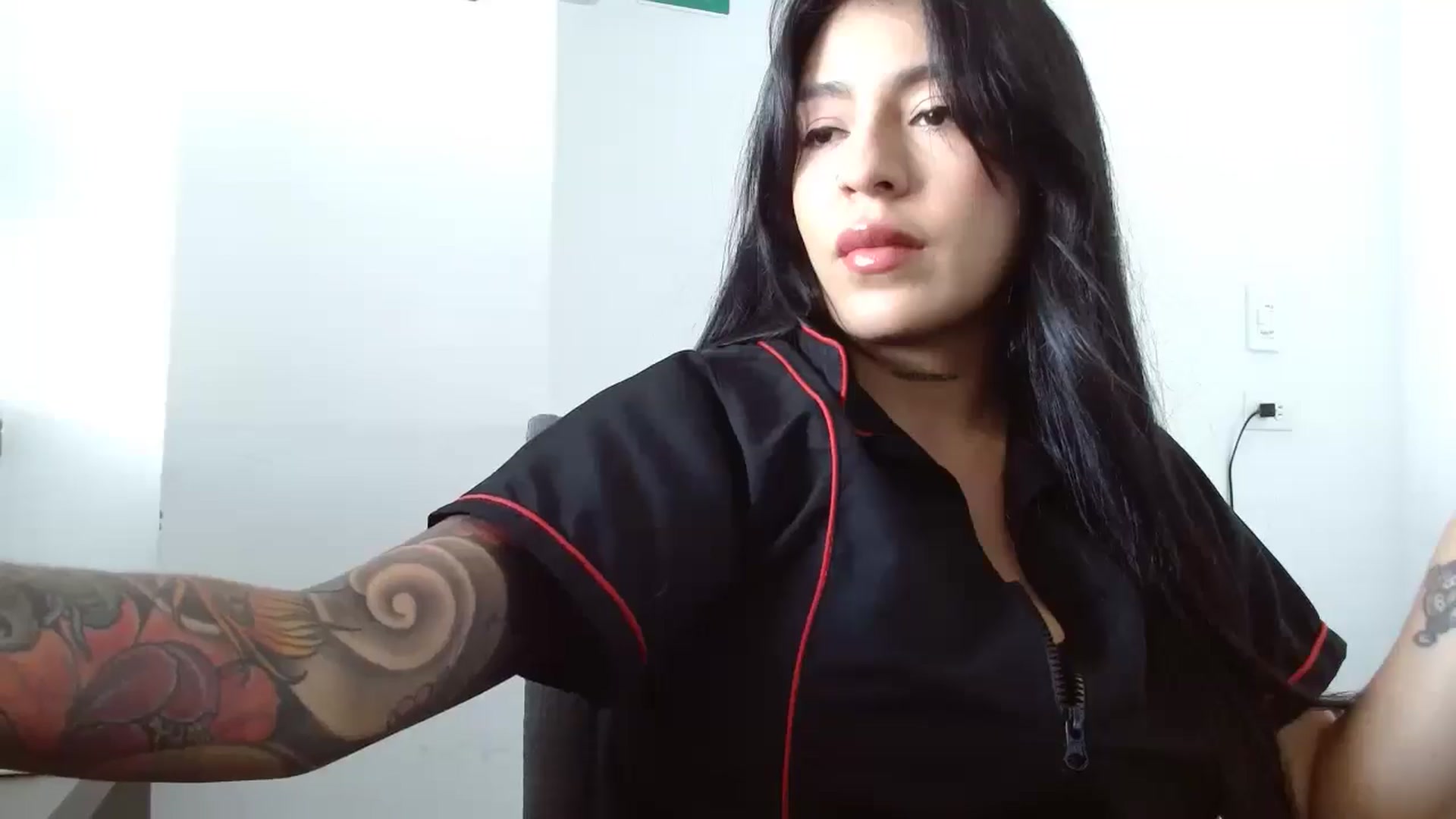 Gallery image thumbnail from yesicat's myfreecams stream on, 08/21/2025, 14:44 image 13 of 20