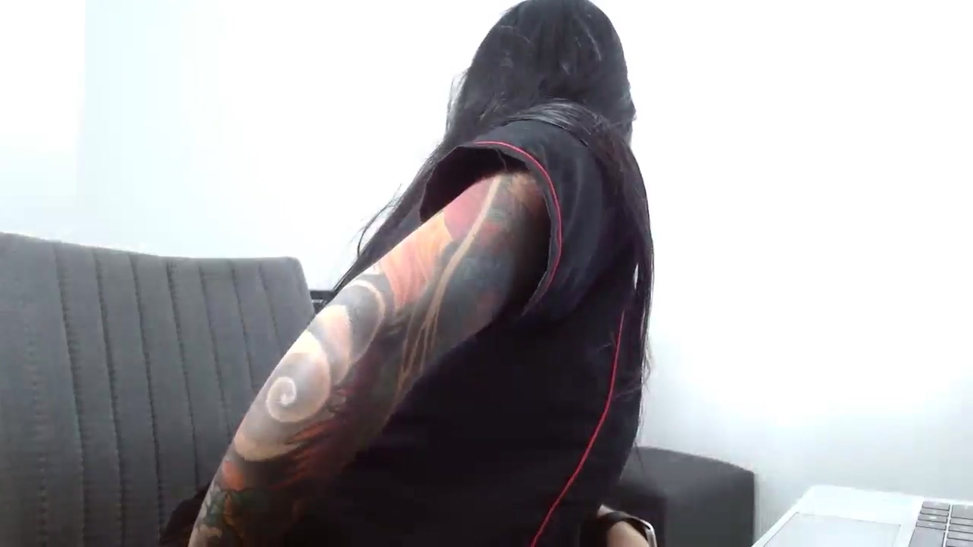 Gallery image thumbnail from yesicat's myfreecams stream on, 08/22/2025, 18:36 image 7 of 20
