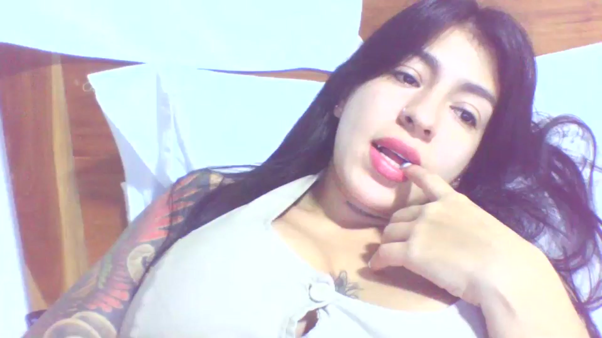 Gallery image thumbnail from yesicat's myfreecams stream on, 08/27/2025, 24:19 image 1 of 20
