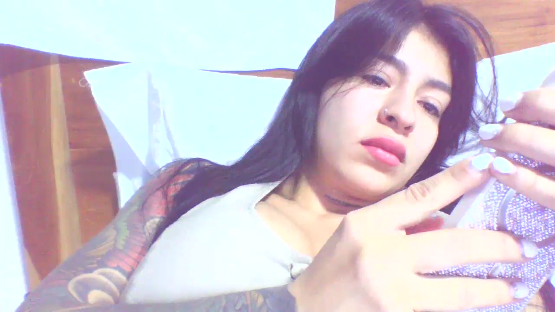 Gallery image thumbnail from yesicat's myfreecams stream on, 08/27/2025, 24:19 image 4 of 20