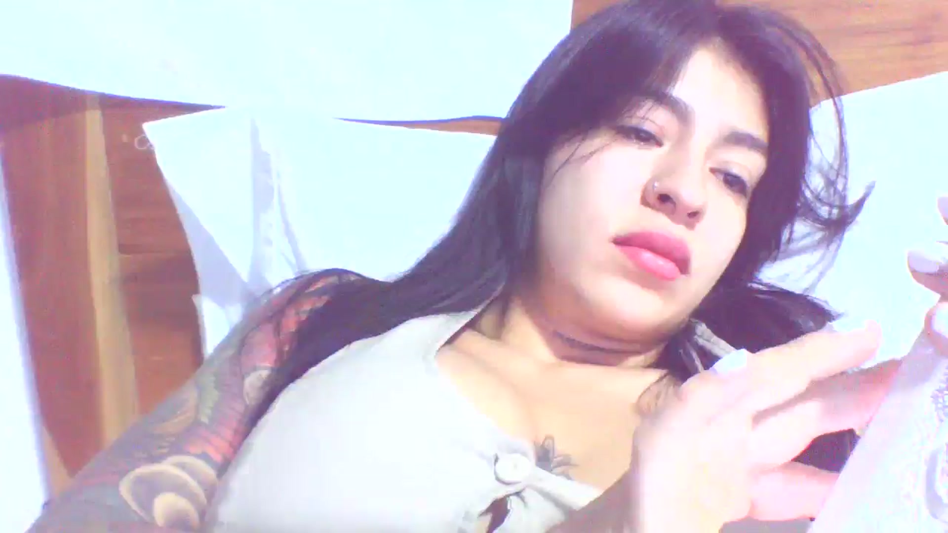Gallery image thumbnail from yesicat's myfreecams stream on, 08/27/2025, 24:19 image 3 of 20