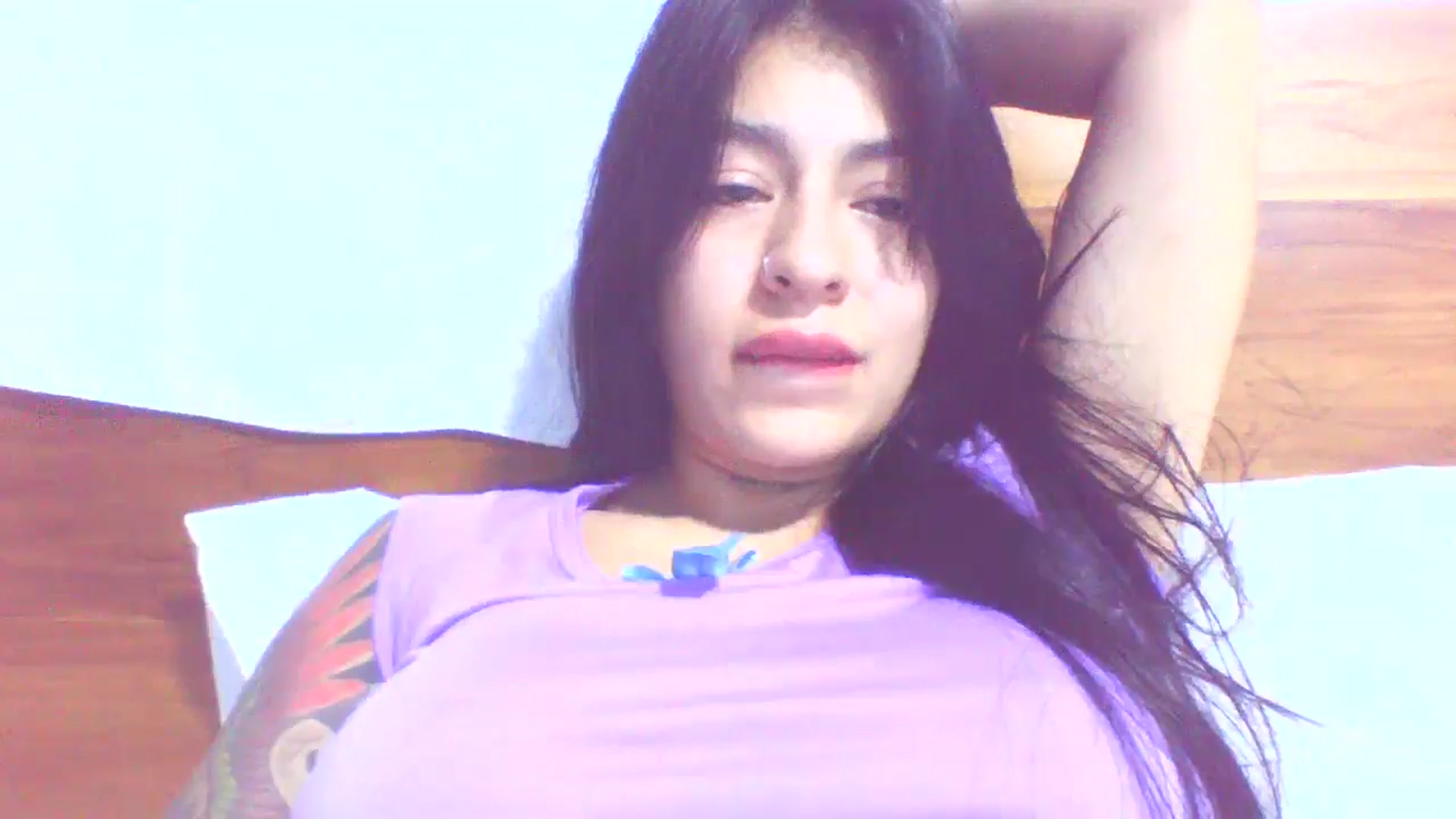 Gallery image thumbnail from yesicat's myfreecams stream on, 08/27/2025, 04:47 image 9 of 20