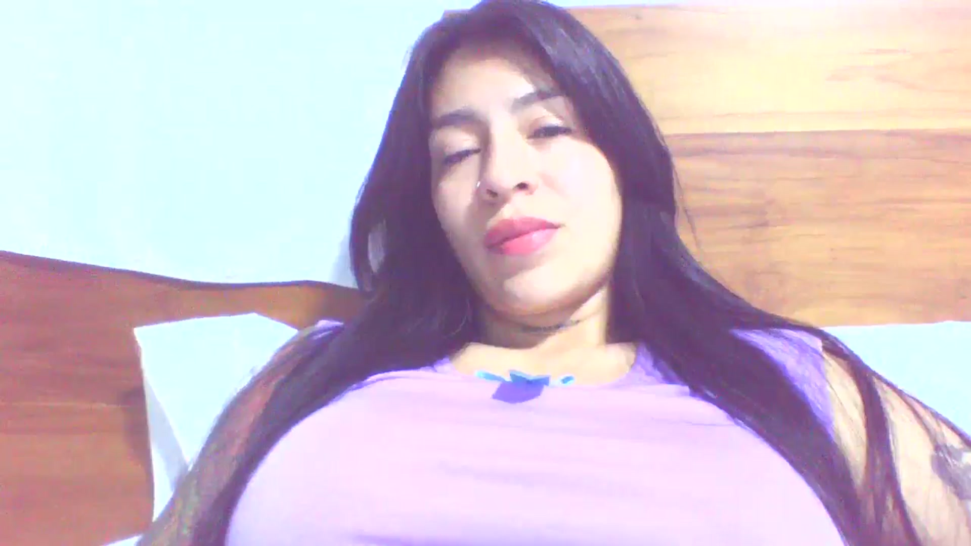 Gallery image thumbnail from yesicat's myfreecams stream on, 08/27/2025, 04:47 image 12 of 20