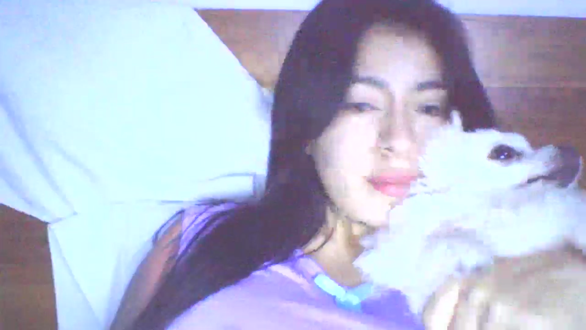 Gallery image thumbnail from yesicat's myfreecams stream on, 08/27/2025, 05:40 image 14 of 20