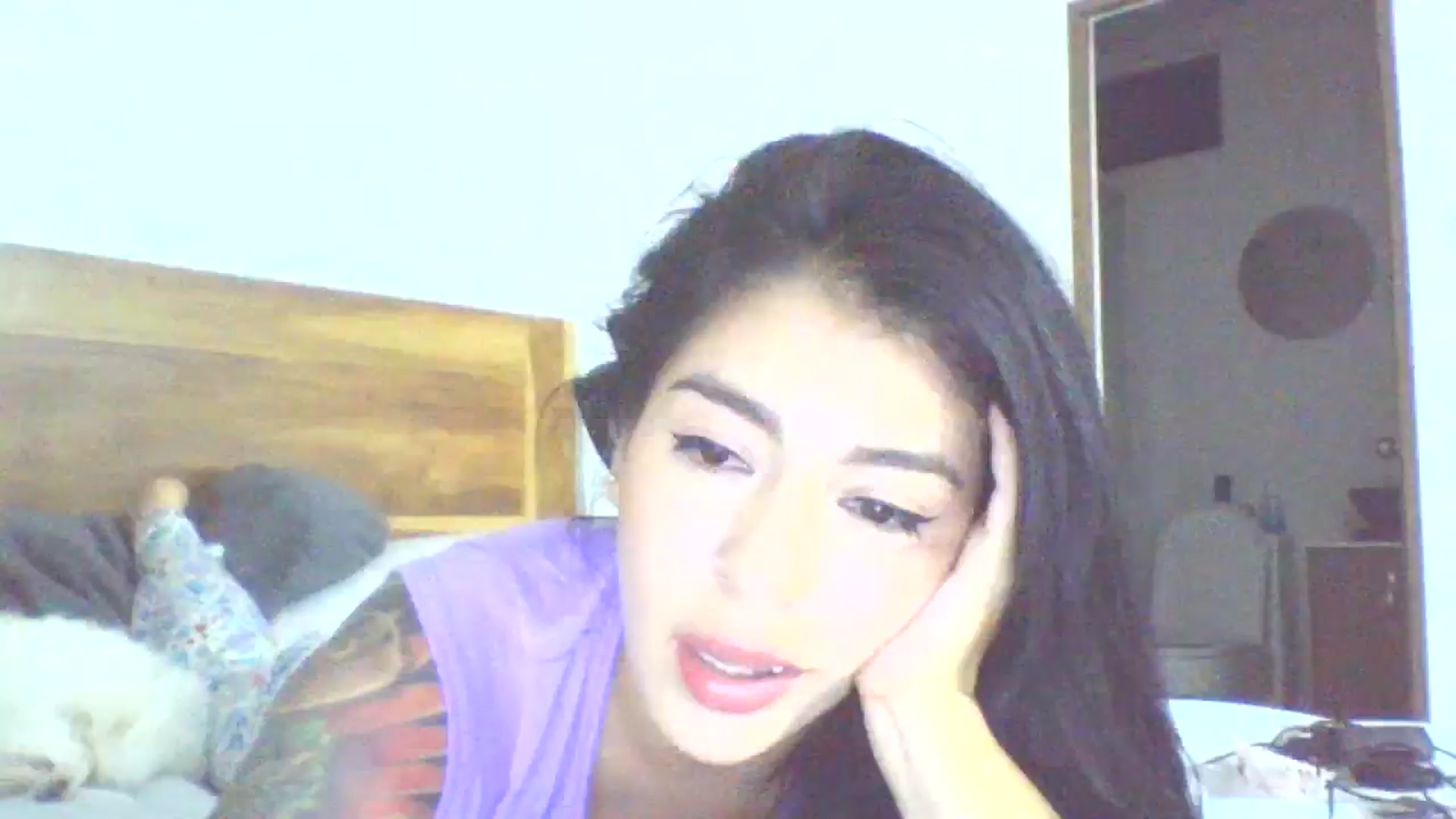 Gallery image thumbnail from yesicat's myfreecams stream on, 08/28/2025, 03:23 image 1 of 20