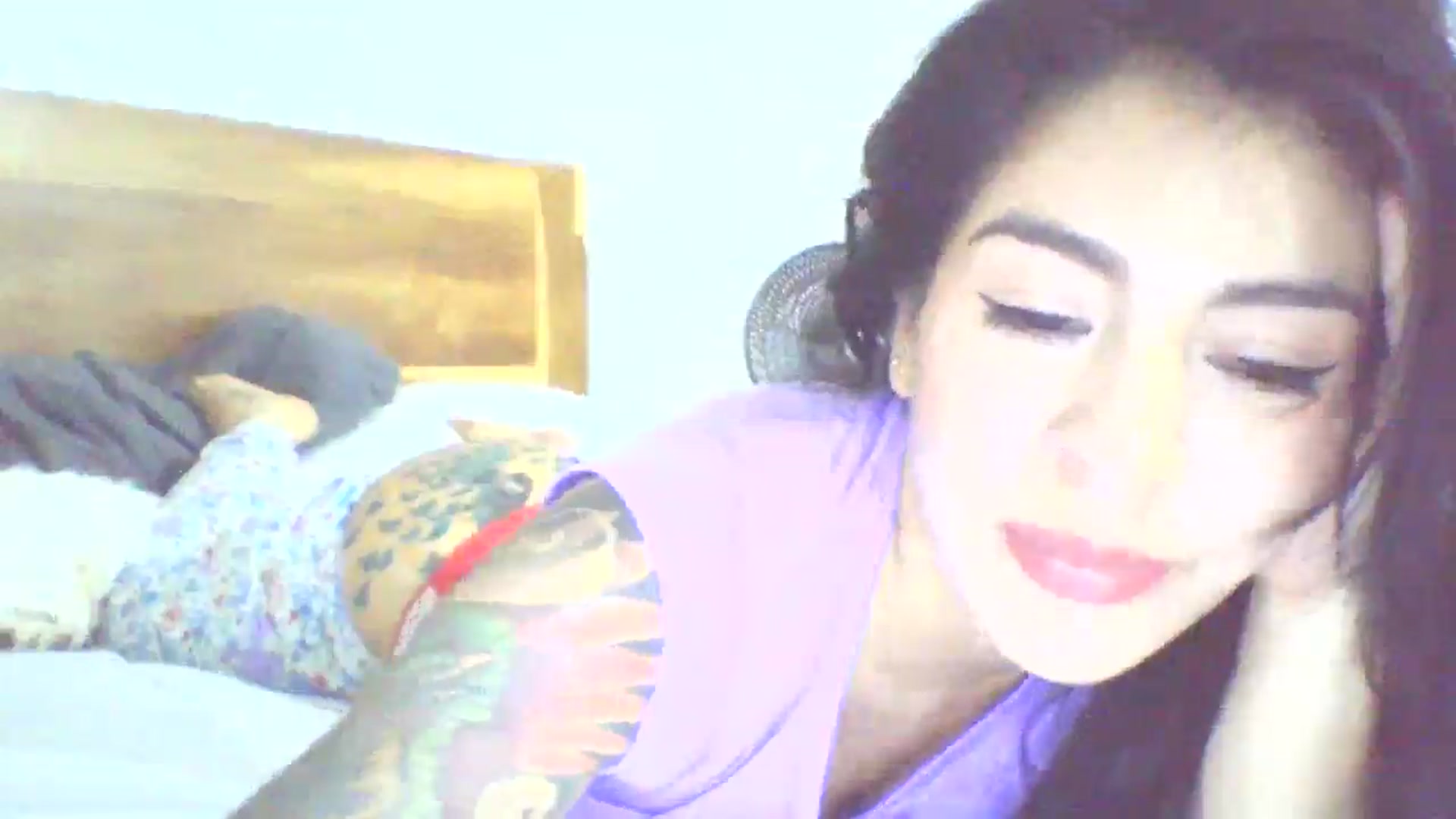 Gallery image thumbnail from yesicat's myfreecams stream on, 08/28/2025, 03:23 image 3 of 20