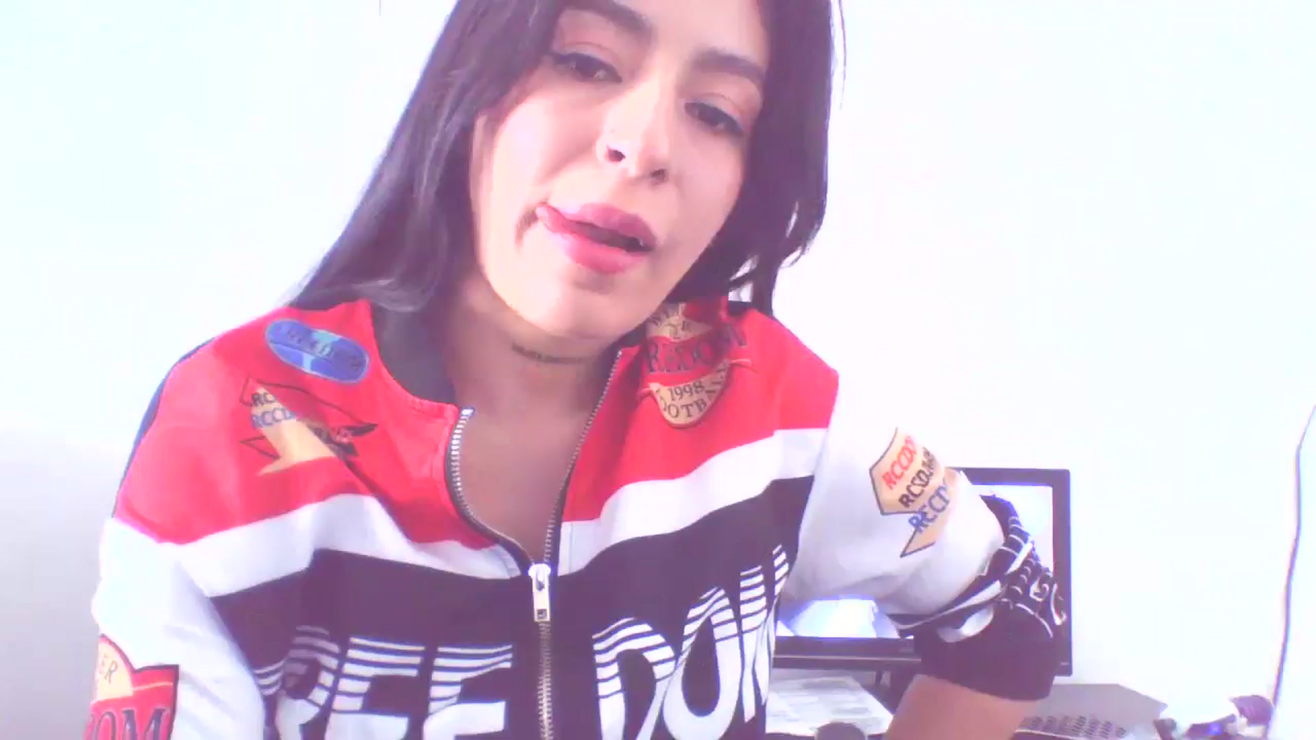 Gallery image thumbnail from yesicat's myfreecams stream on, 08/31/2025, 19:41 image 13 of 20