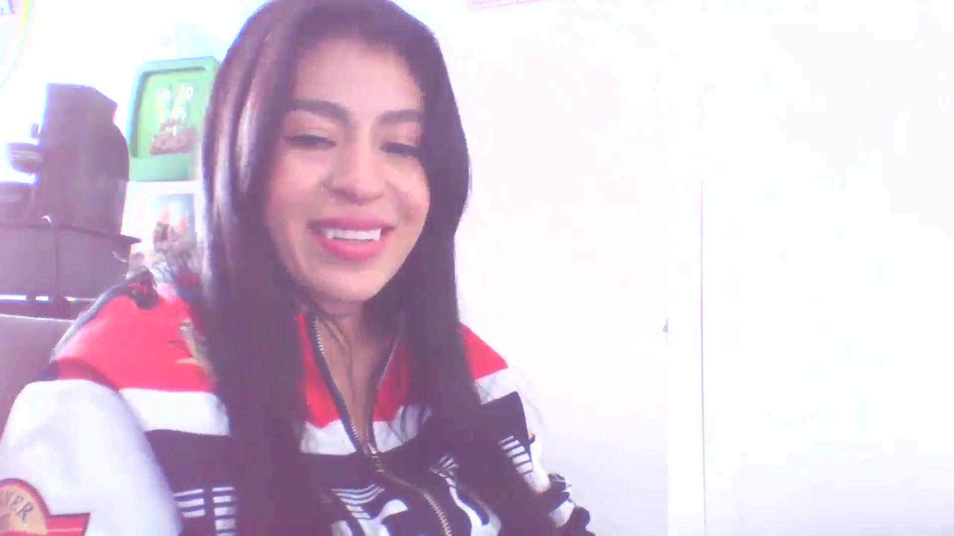 Gallery image thumbnail from yesicat's myfreecams stream on, 08/31/2025, 20:15 image 5 of 20