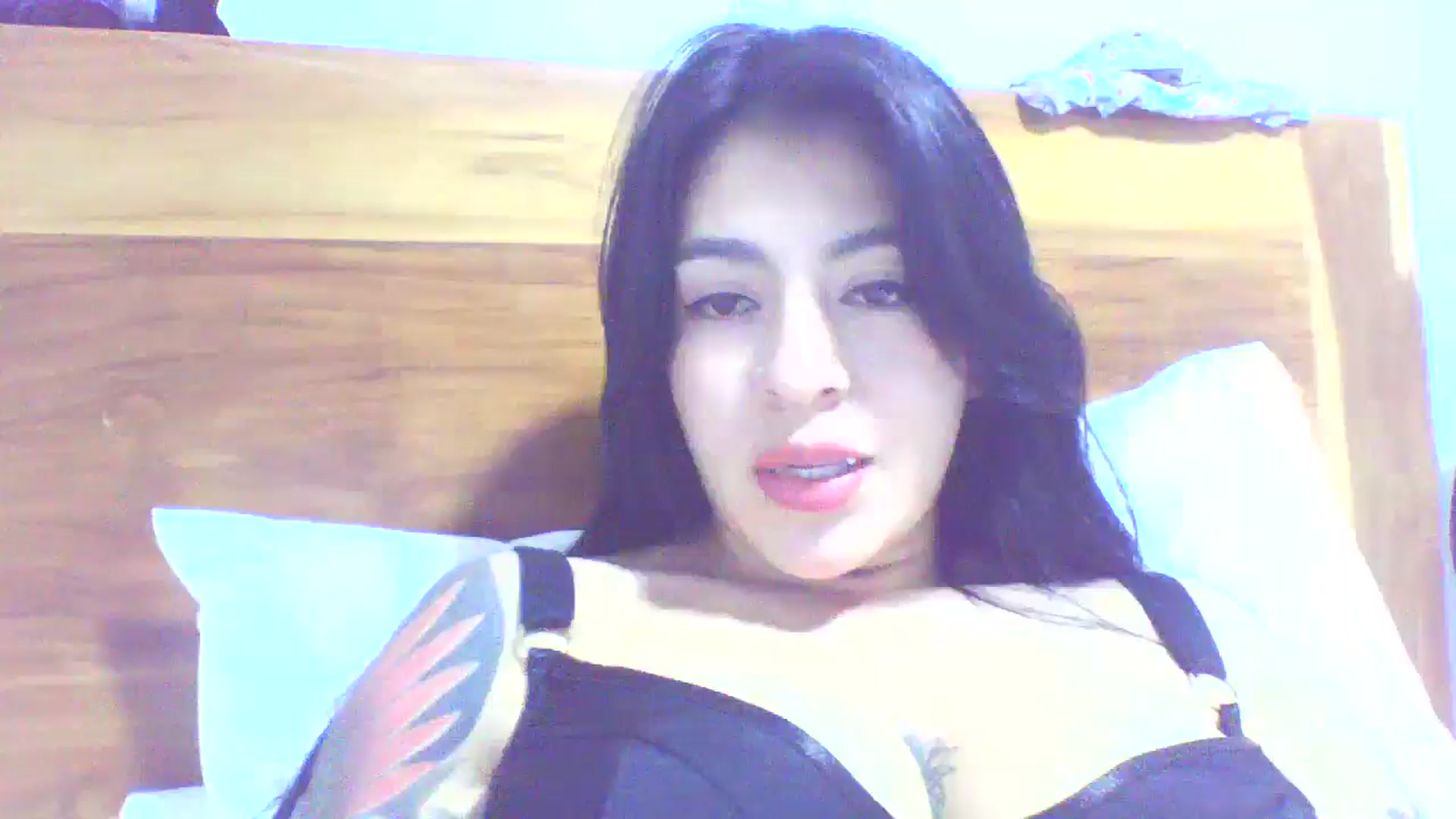 Gallery image thumbnail from yesicat's myfreecams stream on, 09/03/2025, 03:37 image 9 of 20