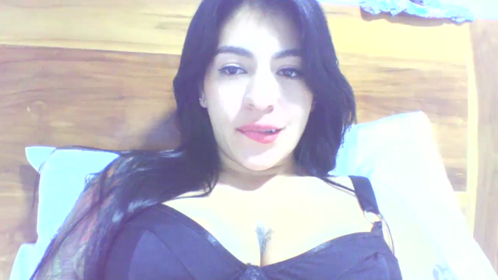 Gallery image thumbnail from yesicat's myfreecams stream on, 09/03/2025, 03:37 image 6 of 20