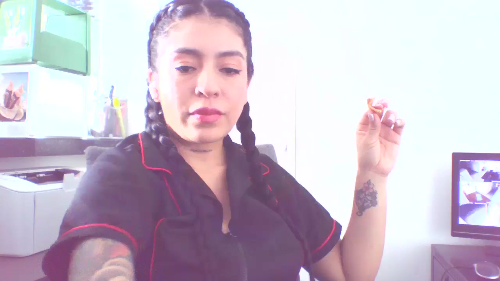 Gallery image thumbnail from yesicat's myfreecams stream on, 09/04/2025, 20:49 image 8 of 20