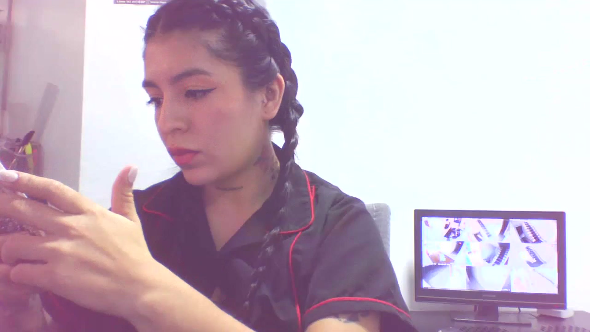 Gallery image thumbnail from yesicat's myfreecams stream on, 09/04/2025, 23:26 image 18 of 20