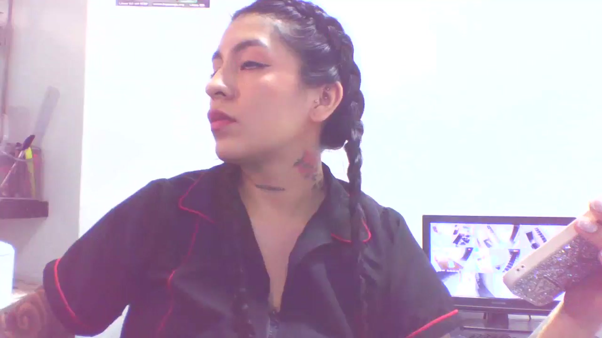 Gallery image thumbnail from yesicat's myfreecams stream on, 09/04/2025, 23:26 image 15 of 20