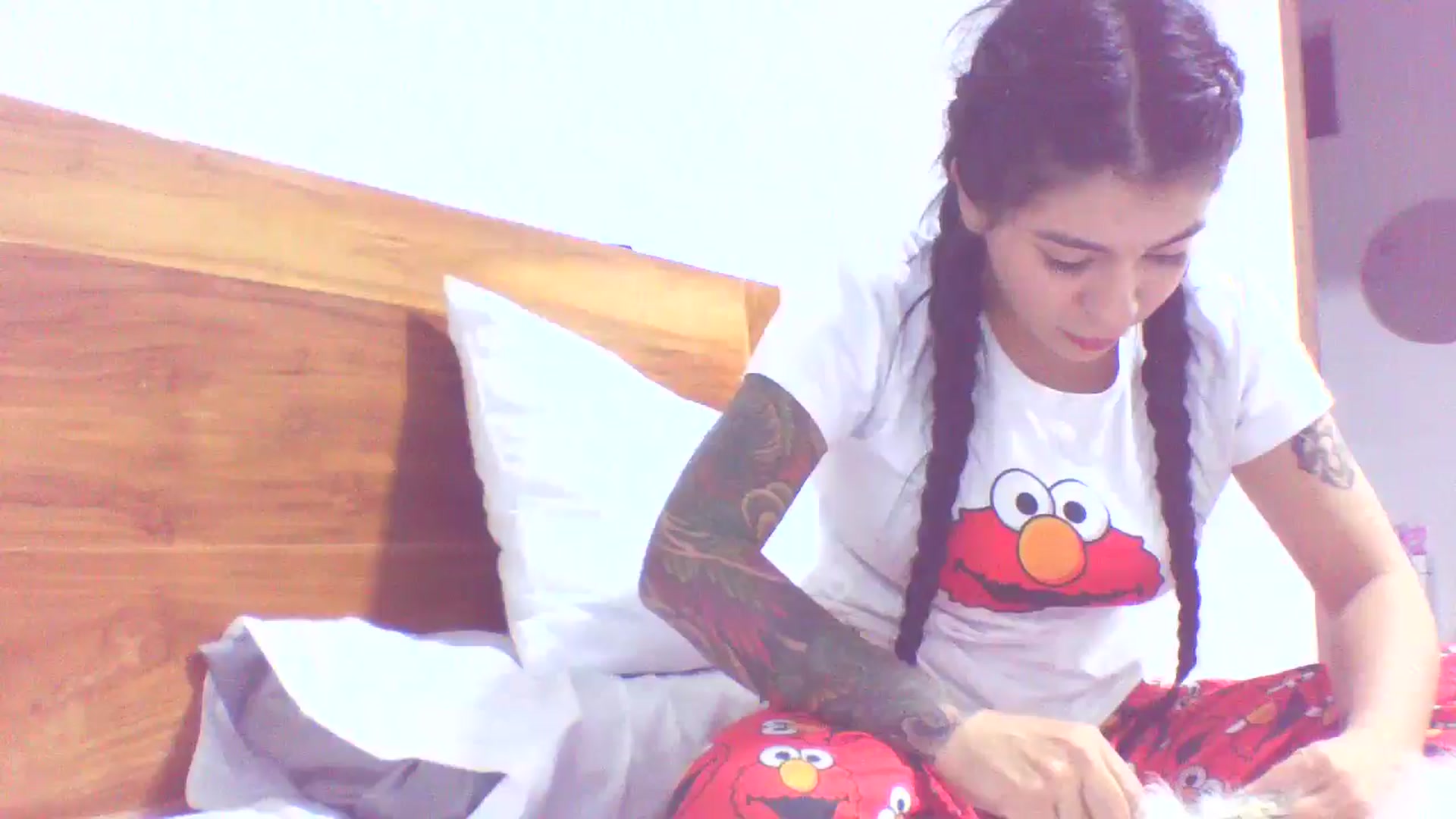 Gallery image thumbnail from yesicat's myfreecams stream on, 09/05/2025, 04:56 image 1 of 20