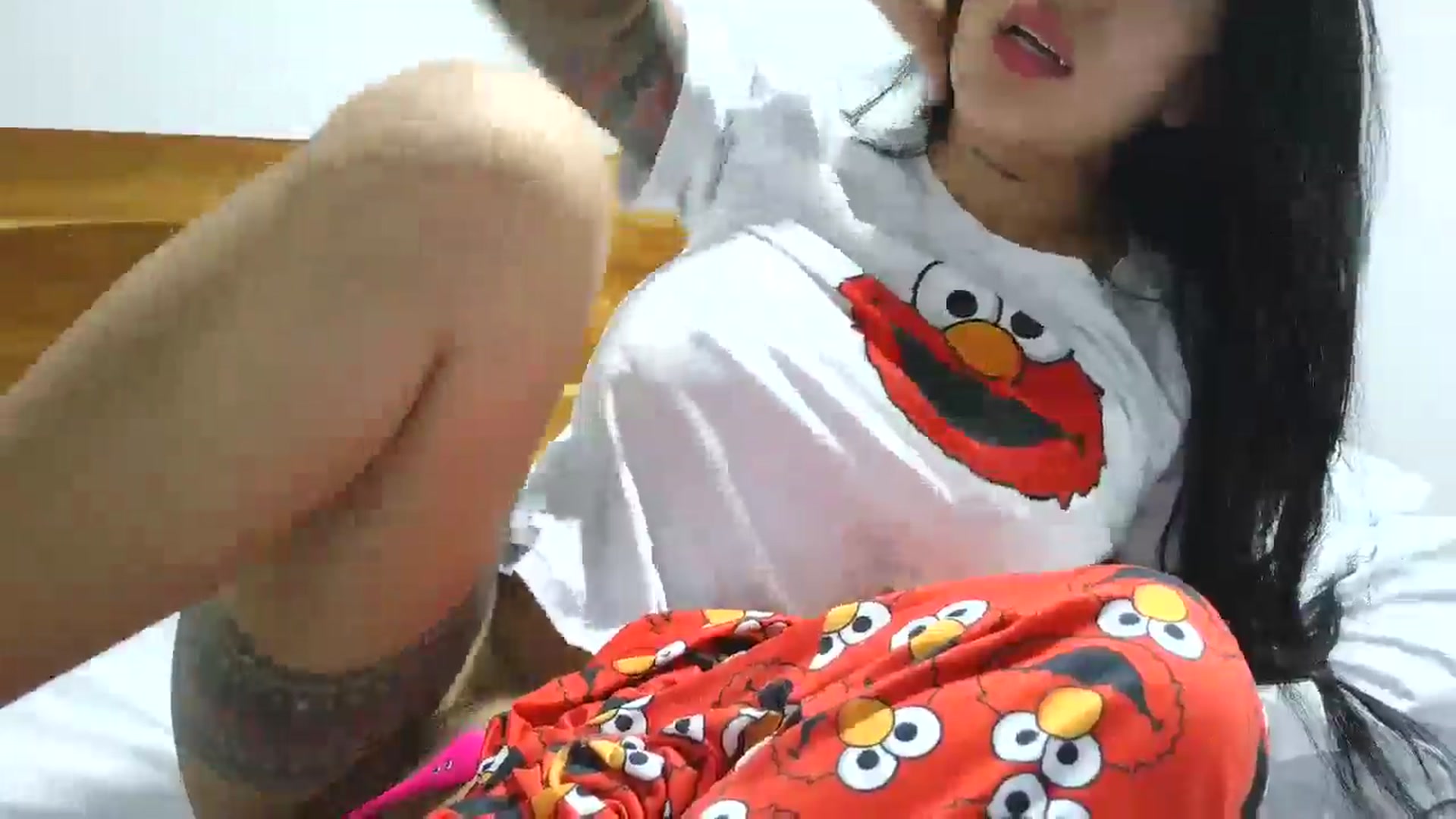 Gallery image thumbnail from yesicat's myfreecams stream on, 09/06/2025, 03:46 image 15 of 20
