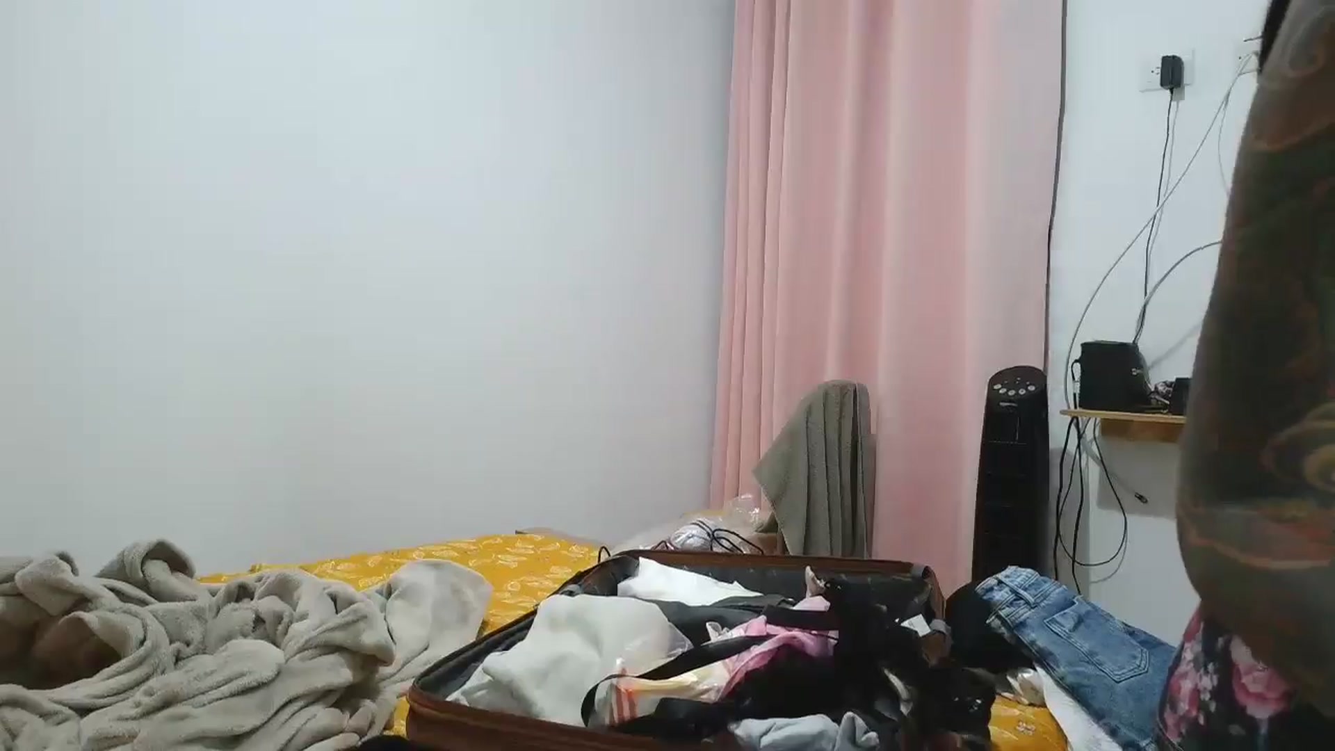 Gallery image thumbnail from yesicat's myfreecams stream on, 09/13/2025, 01:45 image 20 of 20