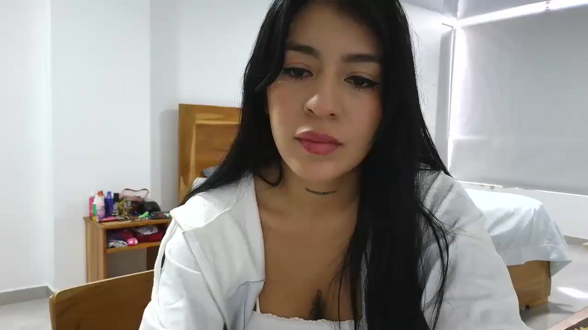 Gallery image thumbnail from yesicat's myfreecams stream on, 09/19/2025, 20:33 image 3 of 20