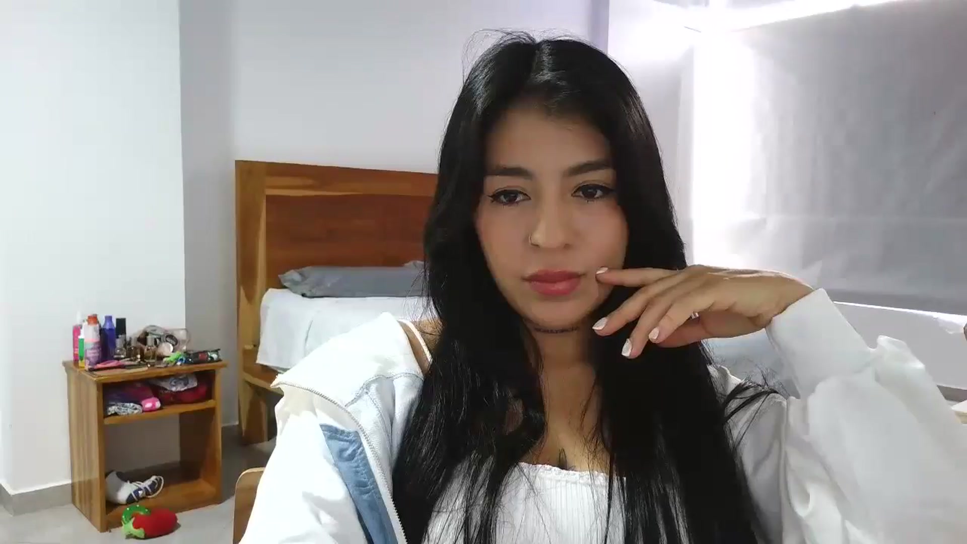 Gallery image thumbnail from yesicat's myfreecams stream on, 09/19/2025, 21:41 image 5 of 20