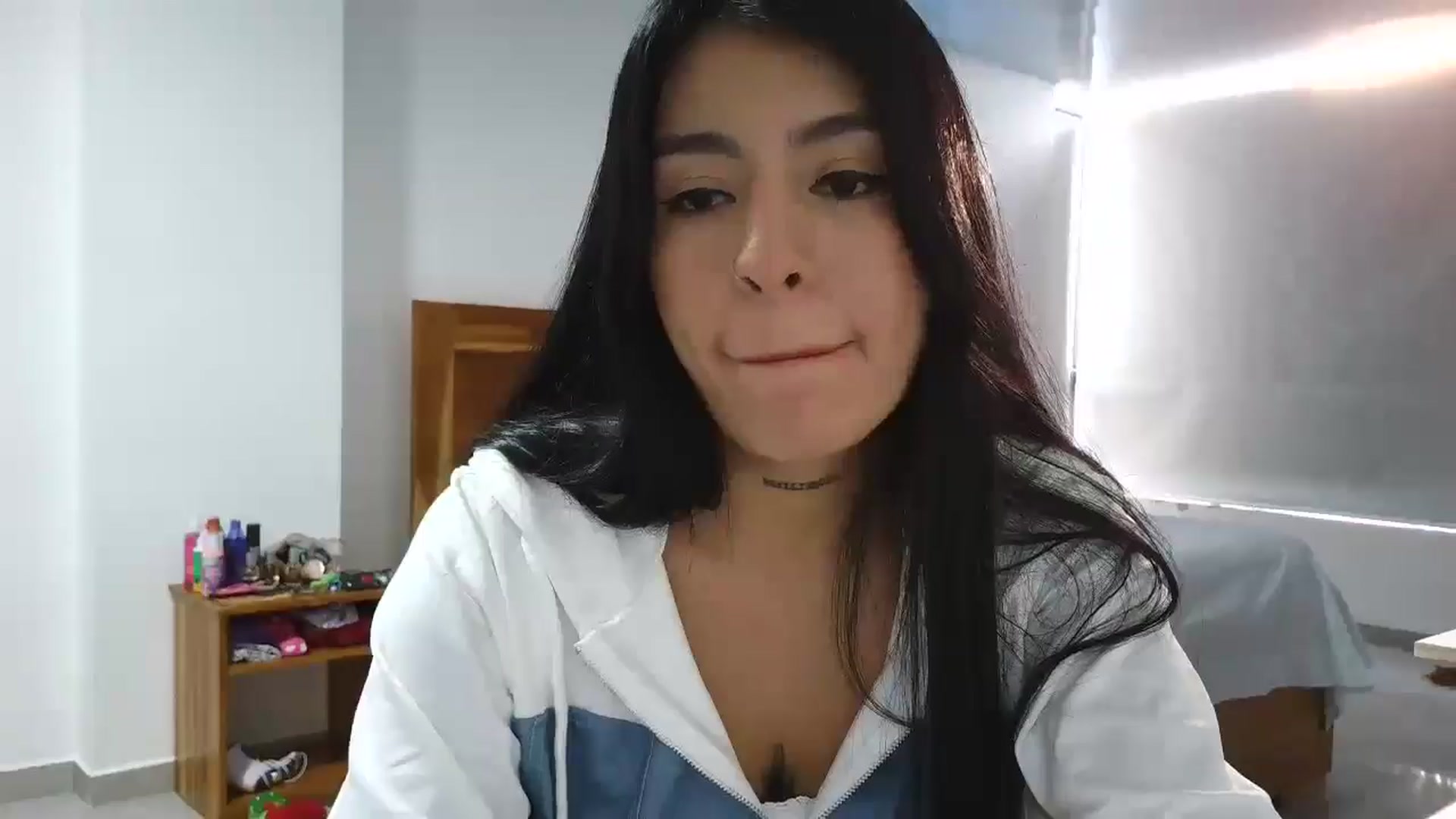 Gallery image thumbnail from yesicat's myfreecams stream on, 09/19/2025, 22:20 image 12 of 20