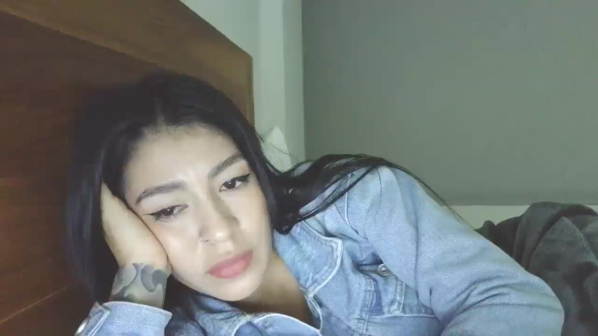 Gallery image thumbnail from yesicat's myfreecams stream on, 09/28/2025, 04:56 image 18 of 20