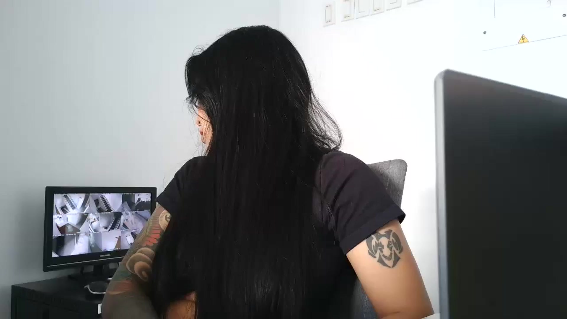 Gallery image thumbnail from yesicat's myfreecams stream on, 10/07/2025, 19:02 image 17 of 20