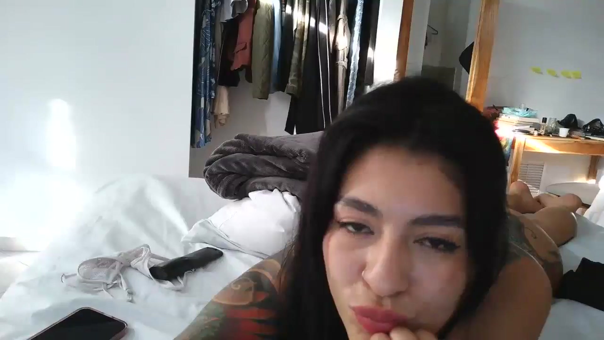 Gallery image thumbnail from yesicat's myfreecams stream on, 10/07/2025, 21:46 image 8 of 20