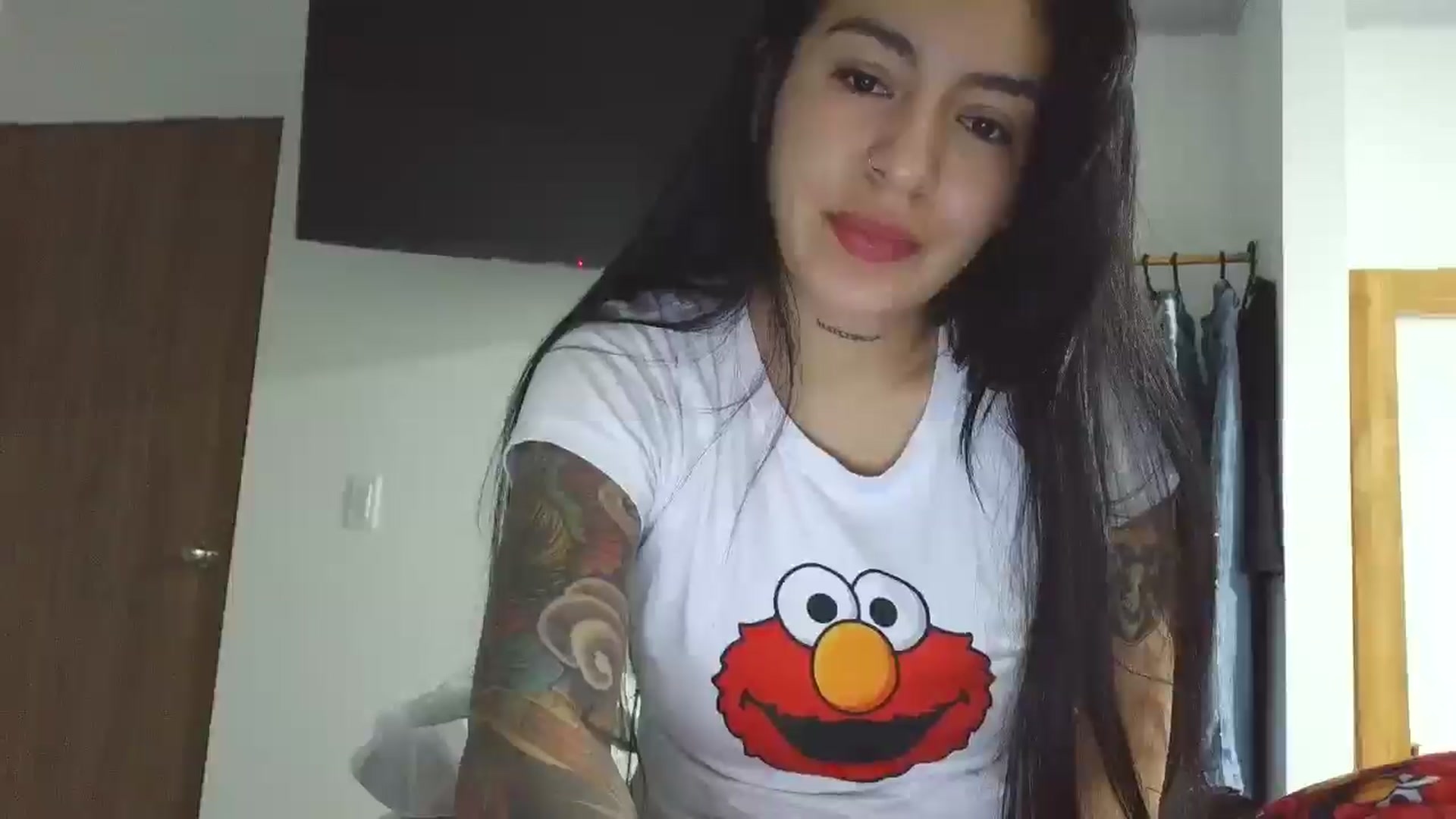 Gallery image thumbnail from yesicat's myfreecams stream on, 10/09/2025, 24:23 image 19 of 20