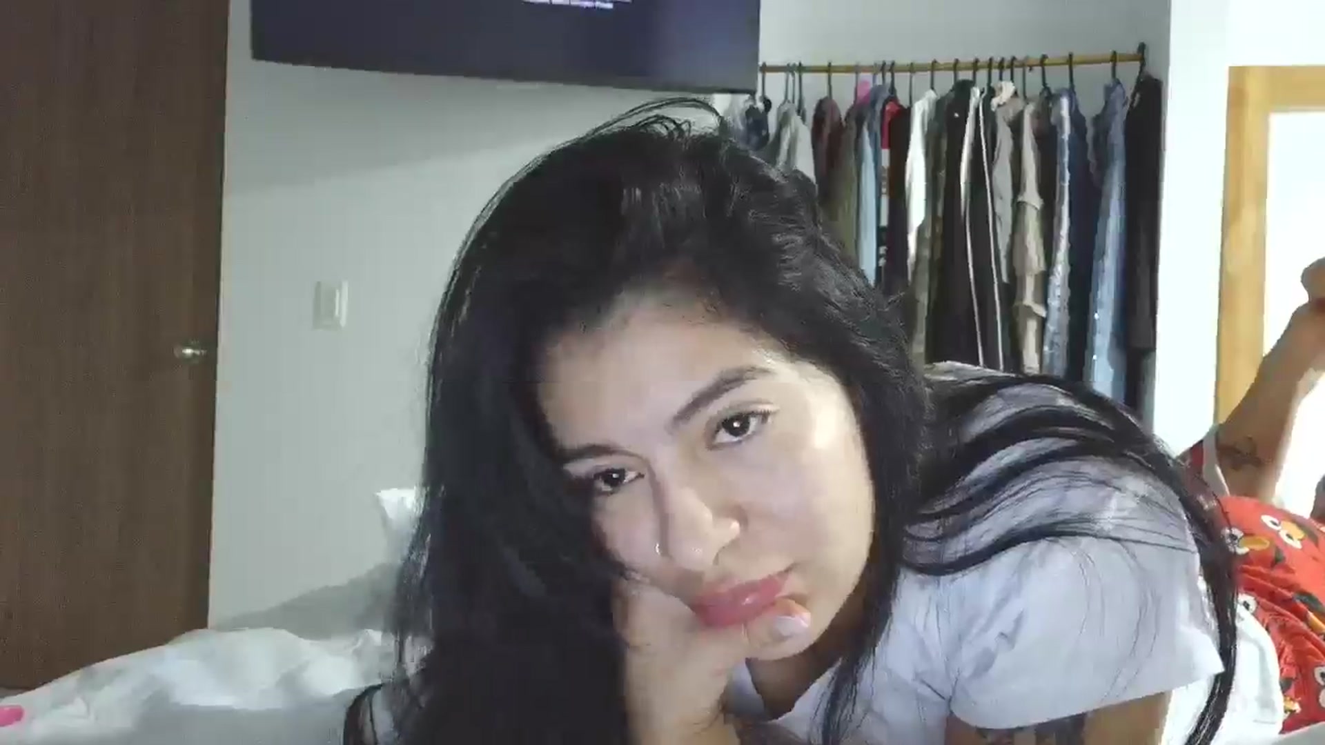 Gallery image thumbnail from yesicat's myfreecams stream on, 10/09/2025, 03:56 image 3 of 20
