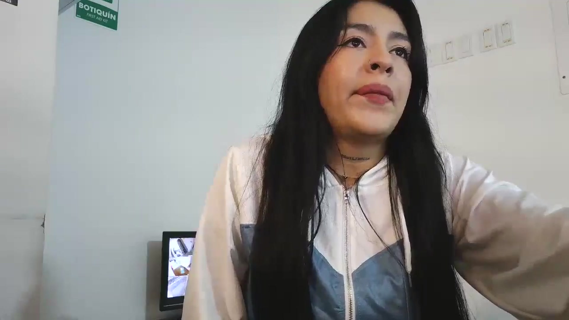 Gallery image thumbnail from yesicat's myfreecams stream on, 10/13/2025, 03:44 image 10 of 20