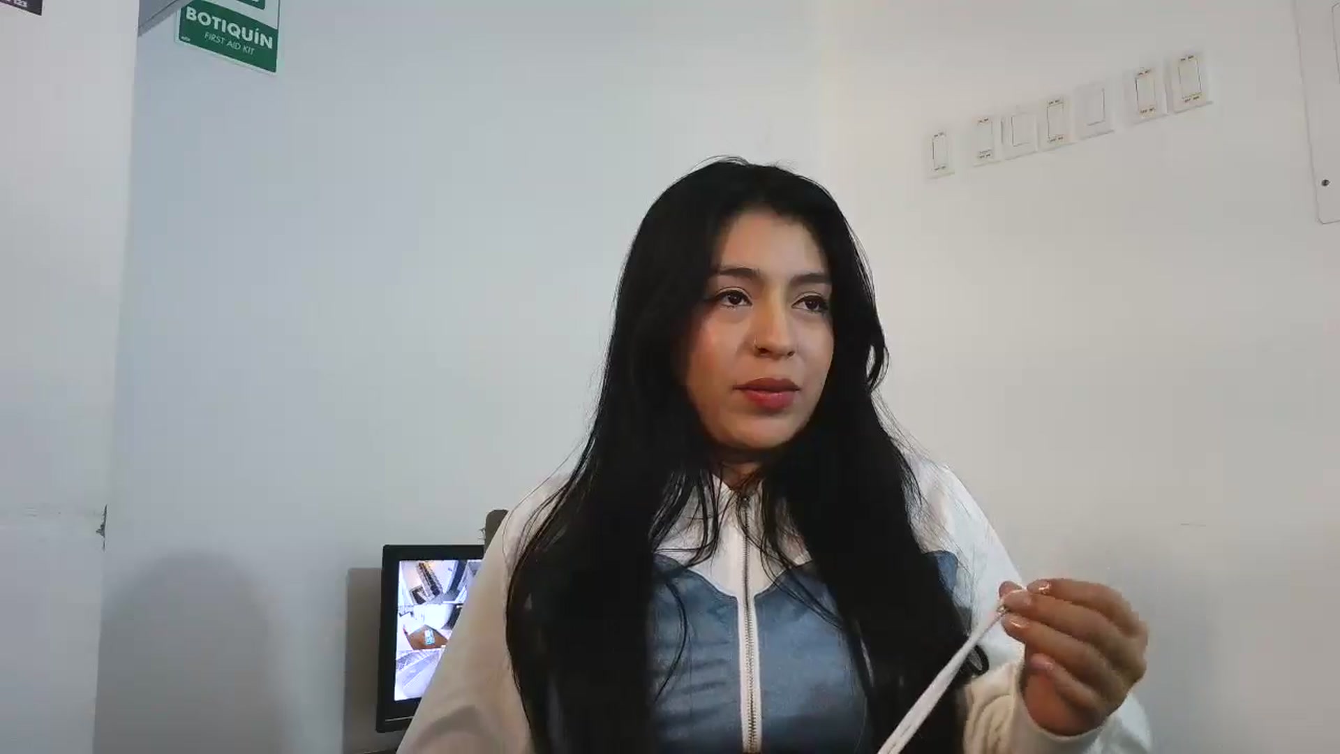 Gallery image thumbnail from yesicat's myfreecams stream on, 10/13/2025, 03:44 image 2 of 20