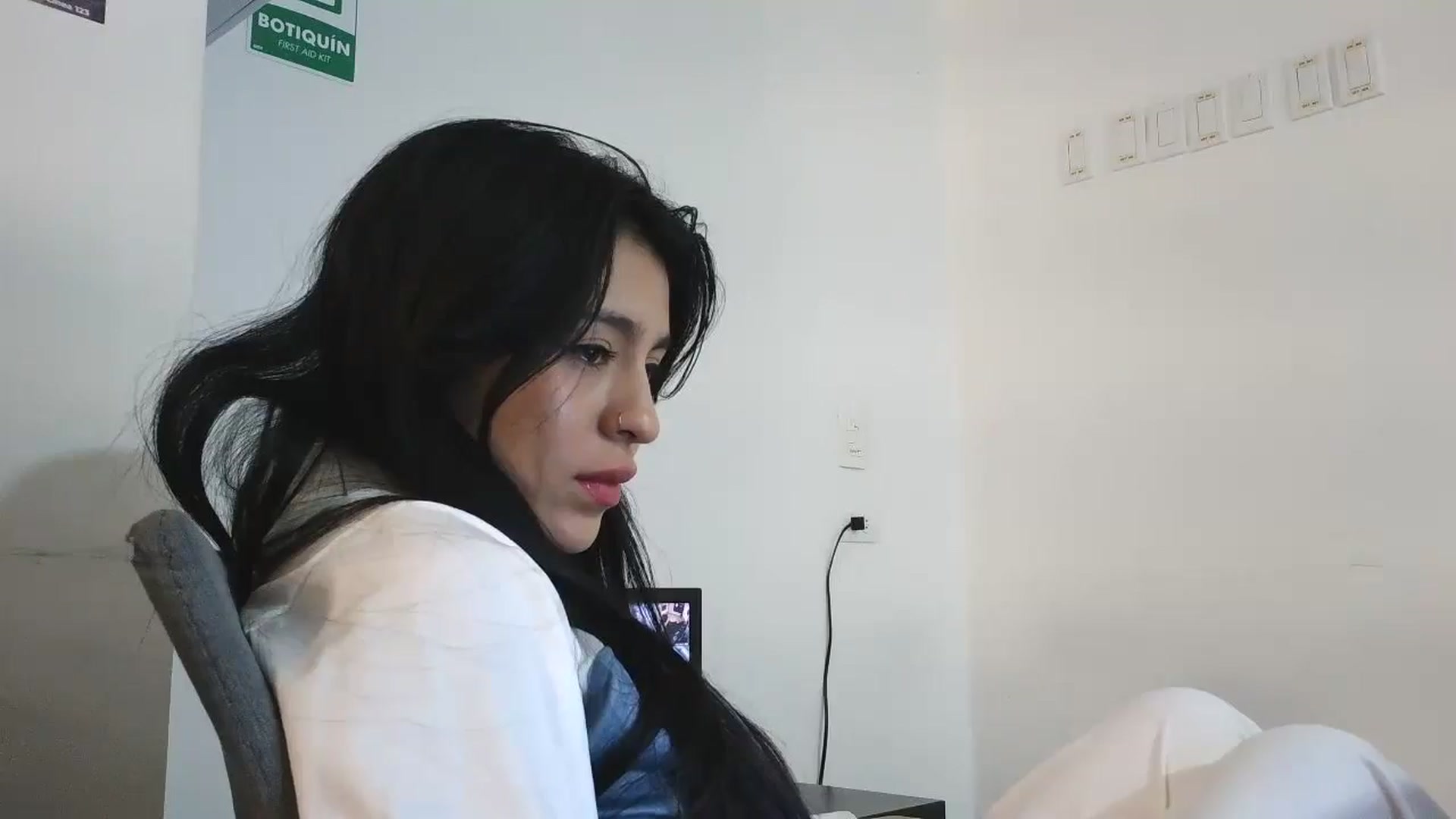 Gallery image thumbnail from yesicat's myfreecams stream on, 10/13/2025, 04:45 image 18 of 20