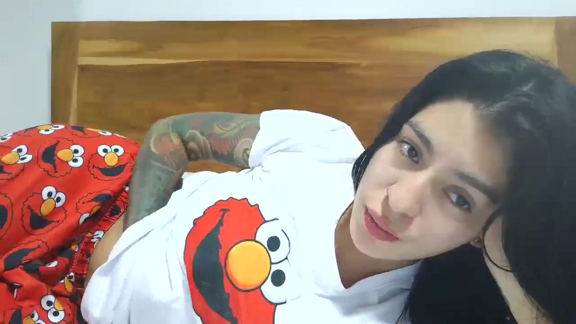 Gallery image thumbnail from yesicat's myfreecams stream on, 10/16/2025, 03:18 image 7 of 20