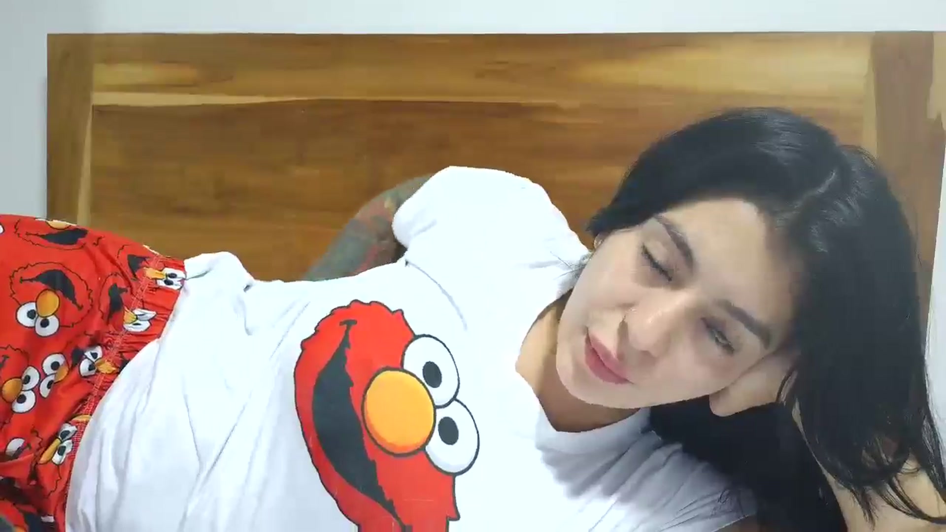 Gallery image thumbnail from yesicat's myfreecams stream on, 10/16/2025, 03:18 image 20 of 20
