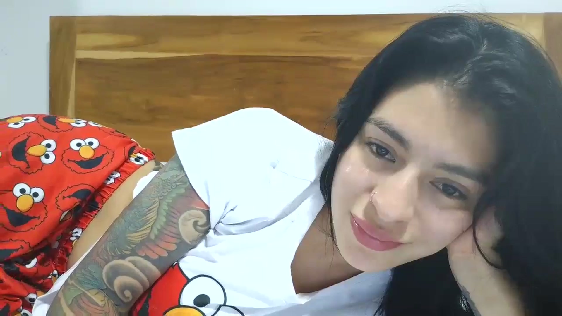 Gallery image thumbnail from yesicat's myfreecams stream on, 10/16/2025, 03:18 image 5 of 20