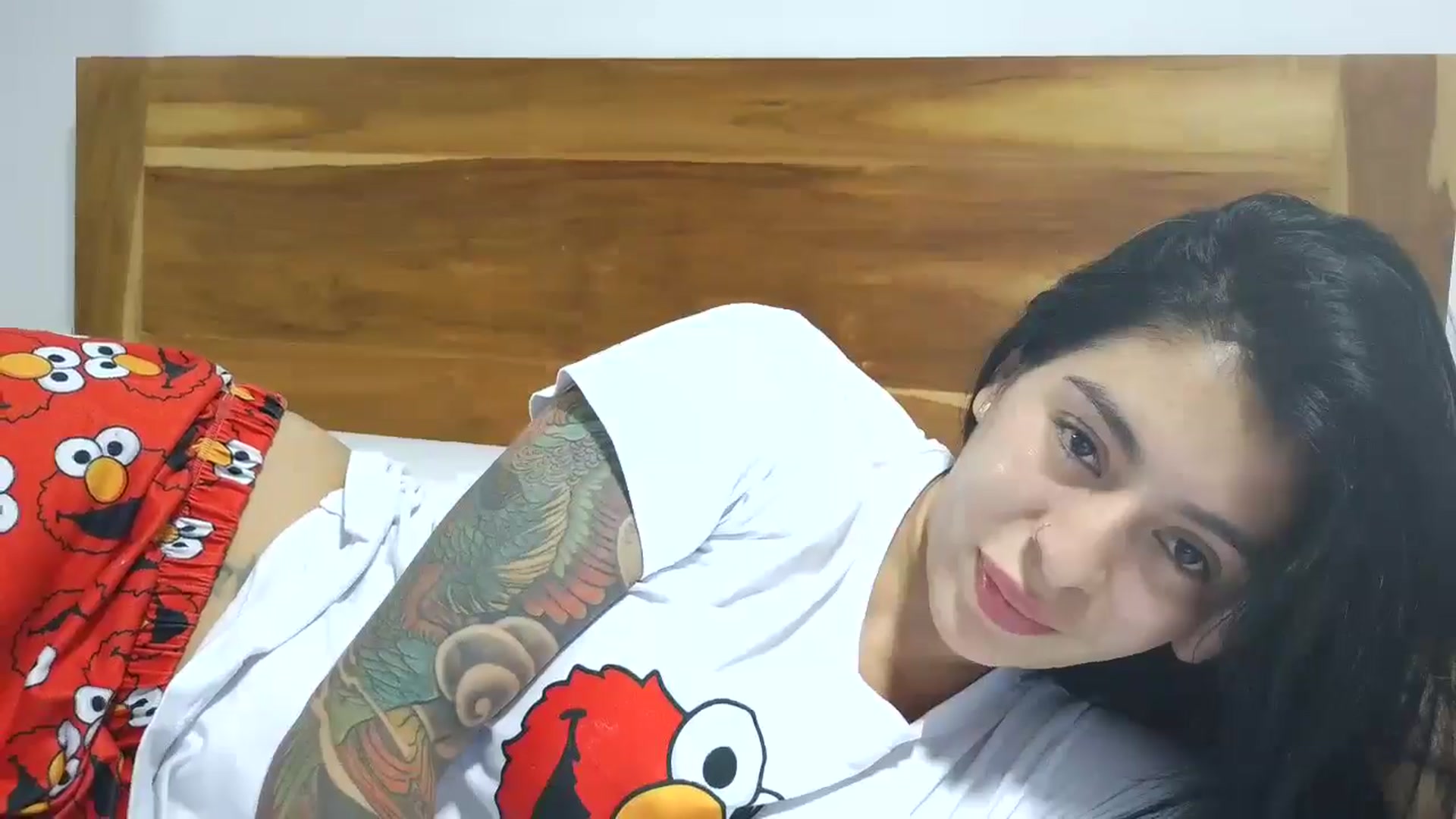 Gallery image thumbnail from yesicat's myfreecams stream on, 10/16/2025, 03:37 image 4 of 20