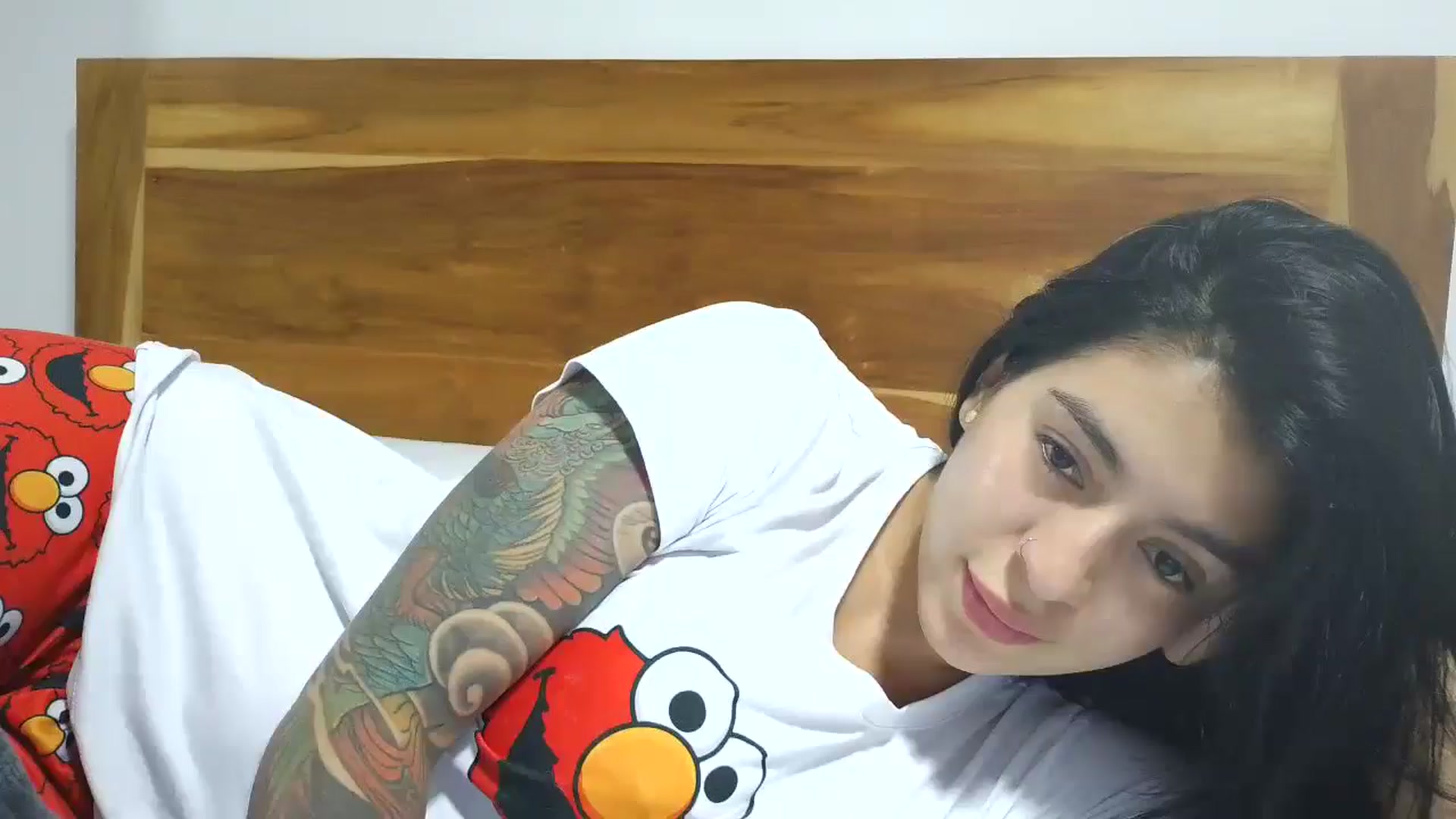 Gallery image thumbnail from yesicat's myfreecams stream on, 10/16/2025, 03:37 image 8 of 20