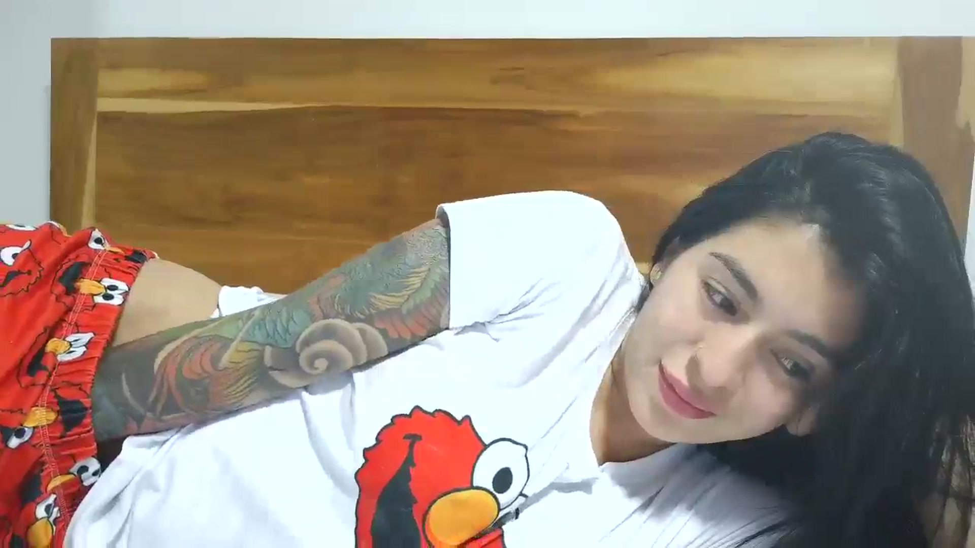 Gallery image thumbnail from yesicat's myfreecams stream on, 10/16/2025, 03:37 image 3 of 20