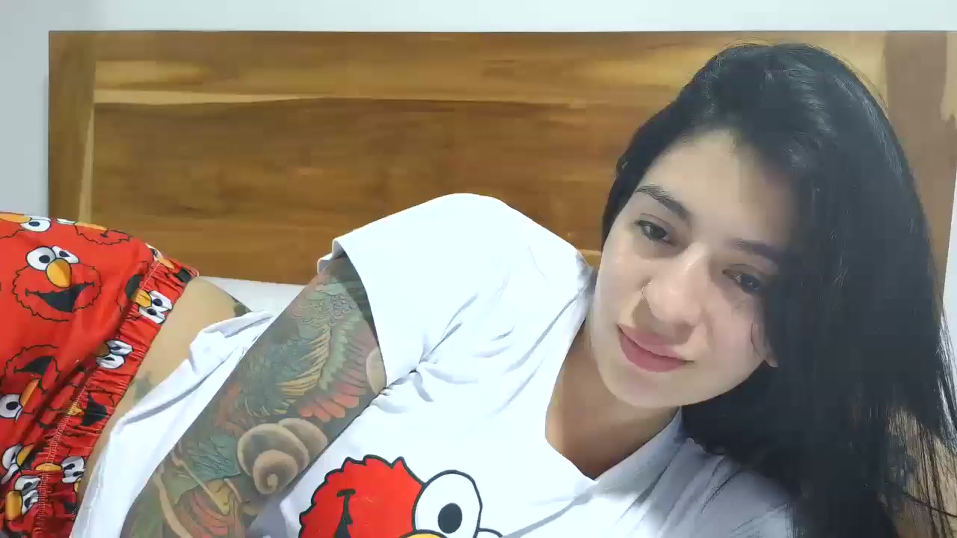 Gallery image thumbnail from yesicat's myfreecams stream on, 10/16/2025, 03:37 image 2 of 20