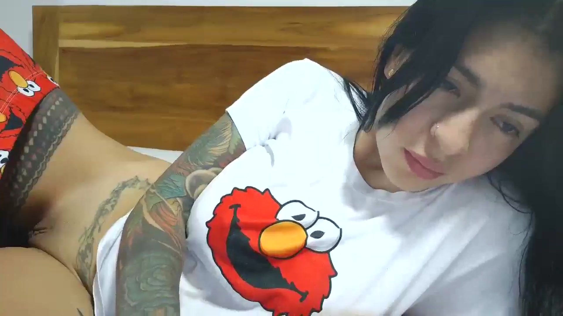 Gallery image thumbnail from yesicat's myfreecams stream on, 10/16/2025, 04:53 image 5 of 20